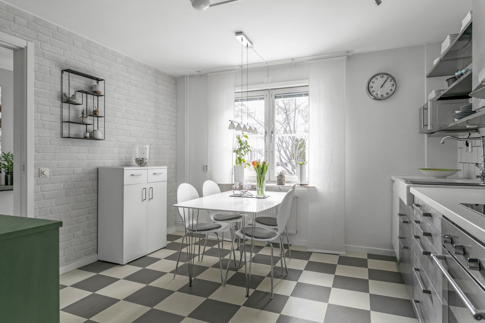 Bostadsbild från Tryffelvägen 88, Såld i Norby, Uppsala