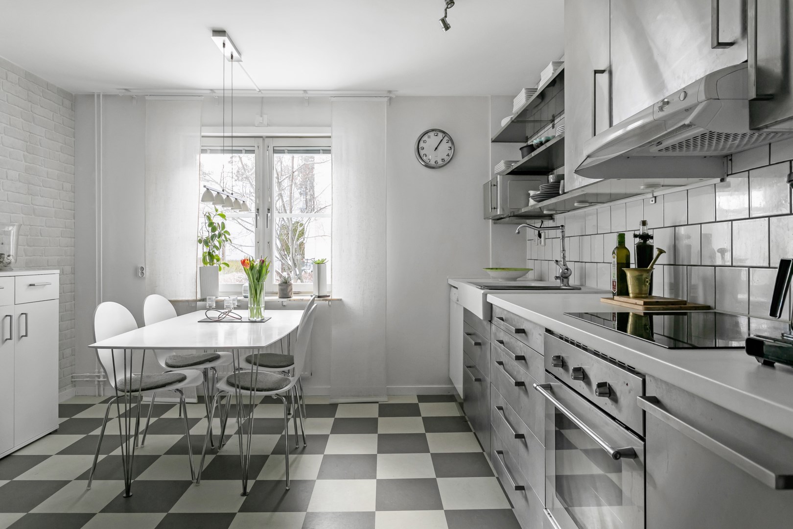 Bostadsbild från Tryffelvägen 88, Såld i Norby, Uppsala