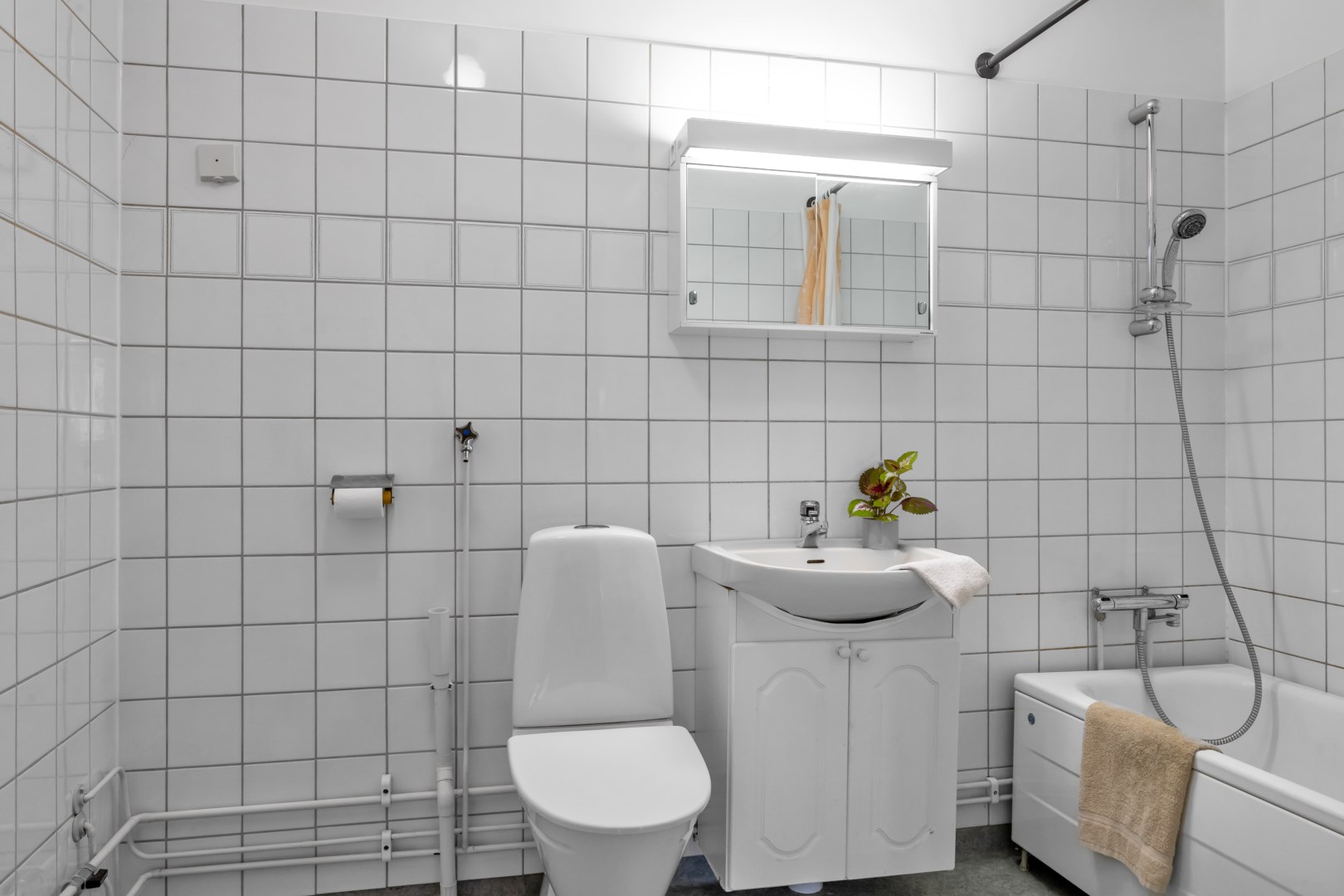 Bostadsbild från Linnégatan 19, Såld i Centrum, Uppsala