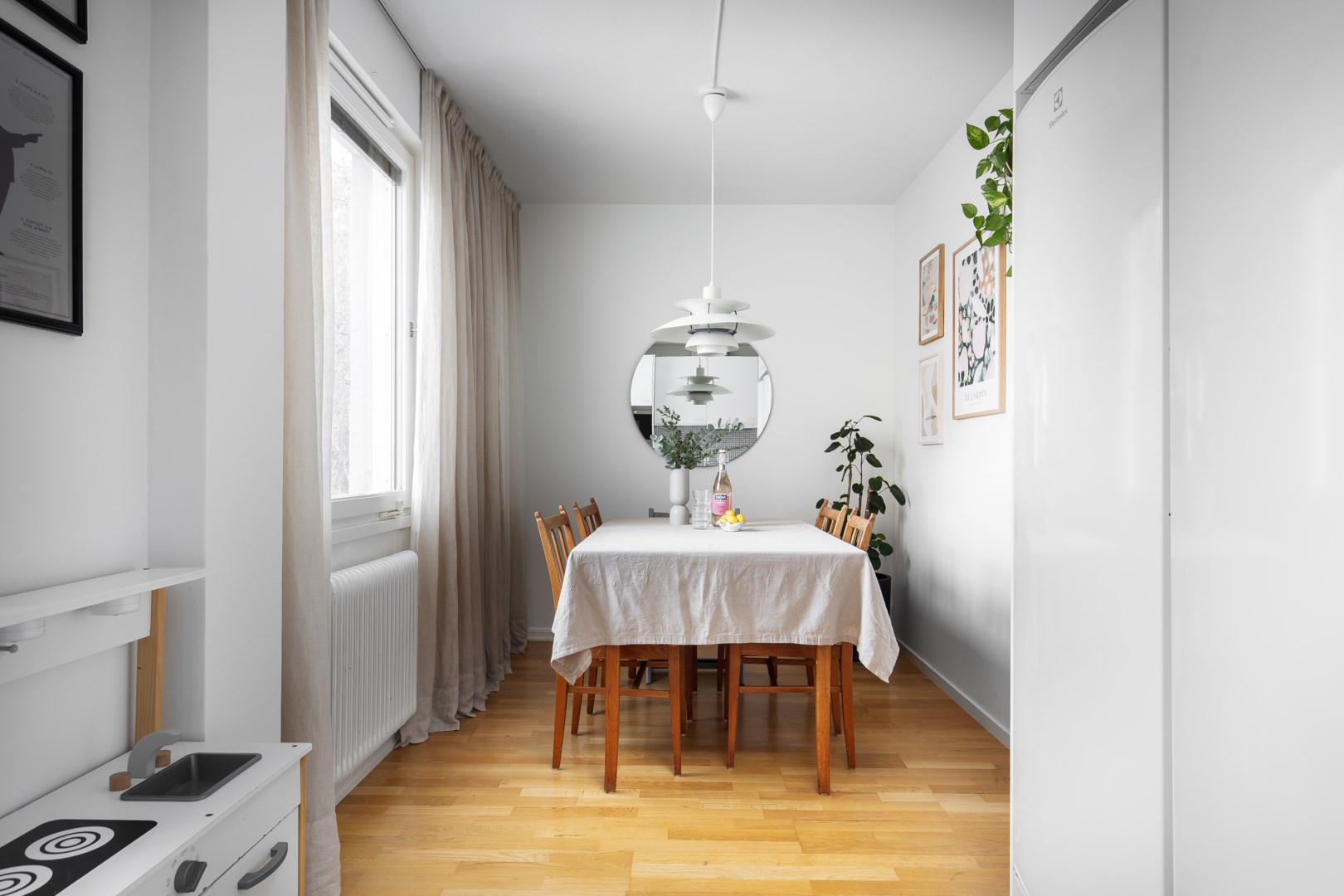 Bostadsbild från Beckasinvägen 32, Såld i Saltängen, Nacka