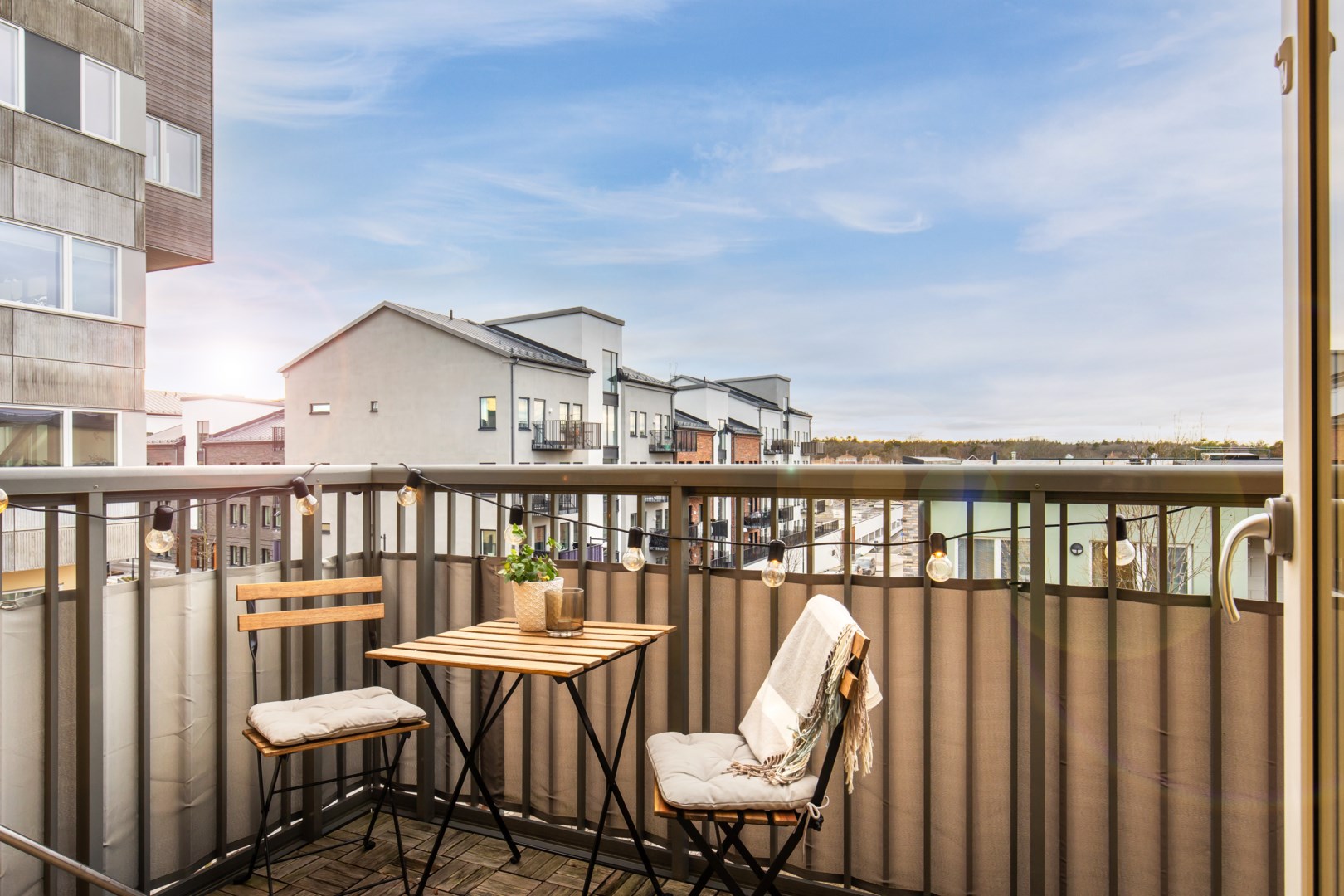 Bostadsbild från Stig Lindbergs gata 10, 3 tr, Såld i Porslinskvarteren, Värmdö