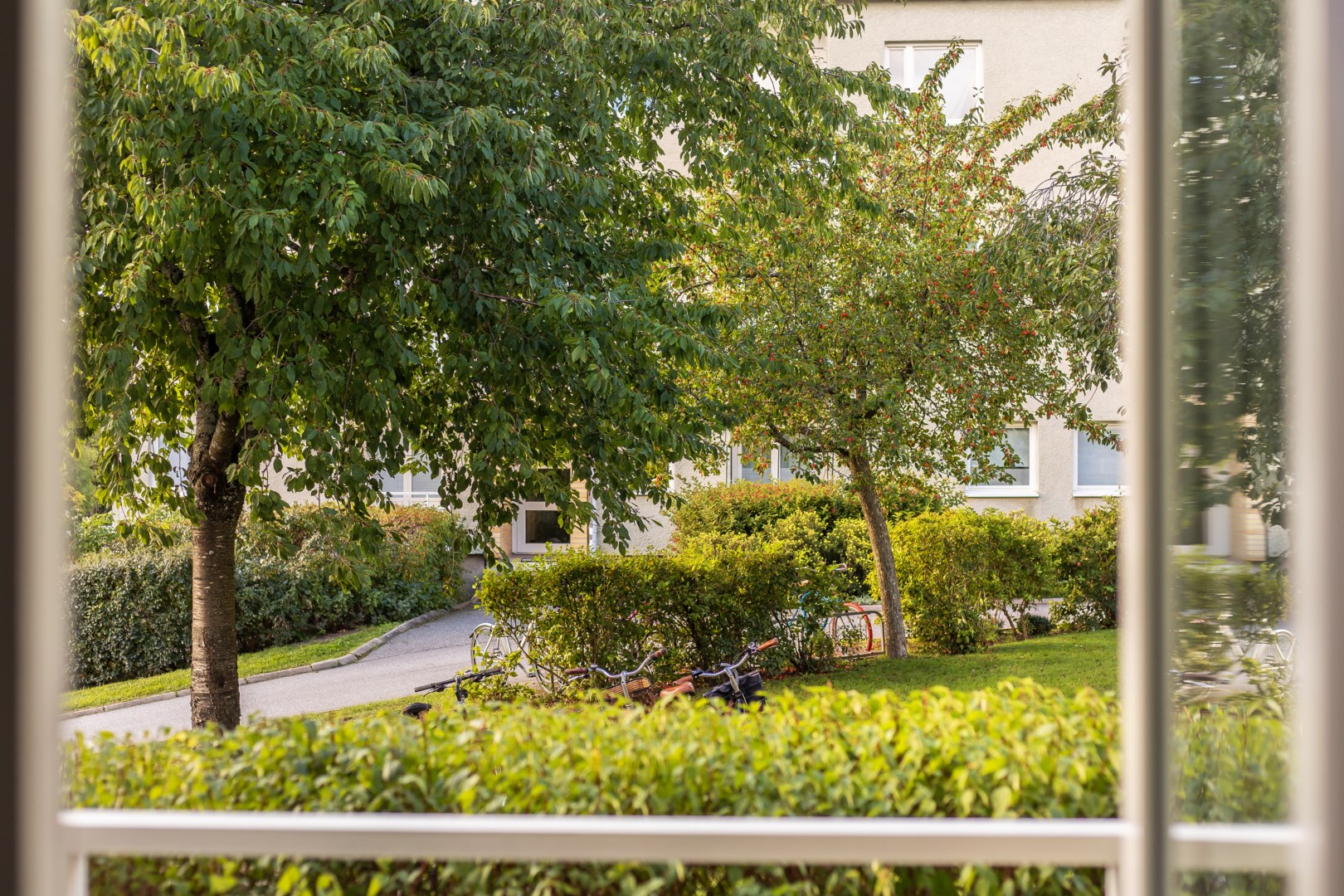 Bostadsbild från Finnbergsvägen 24, Till salu i Finnberget, Nacka