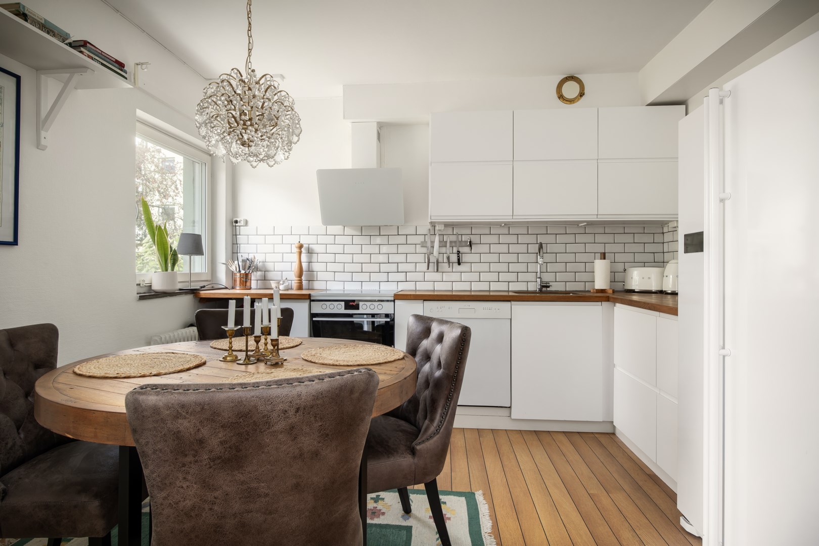 Bostadsbild från Finnbergsvägen 24, Till salu i Finnberget, Nacka