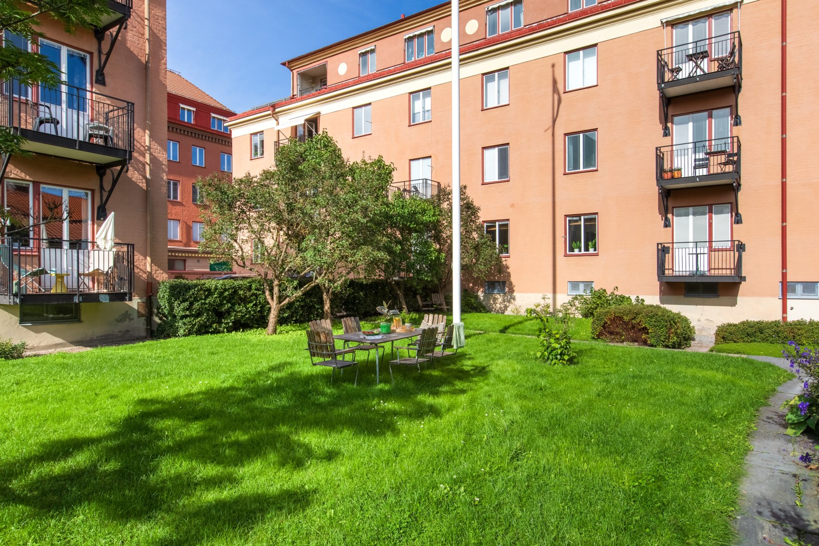 Bostadsbild från Övre Slottsgatan 8 A, Såld i Öfre Slotts, Uppsala