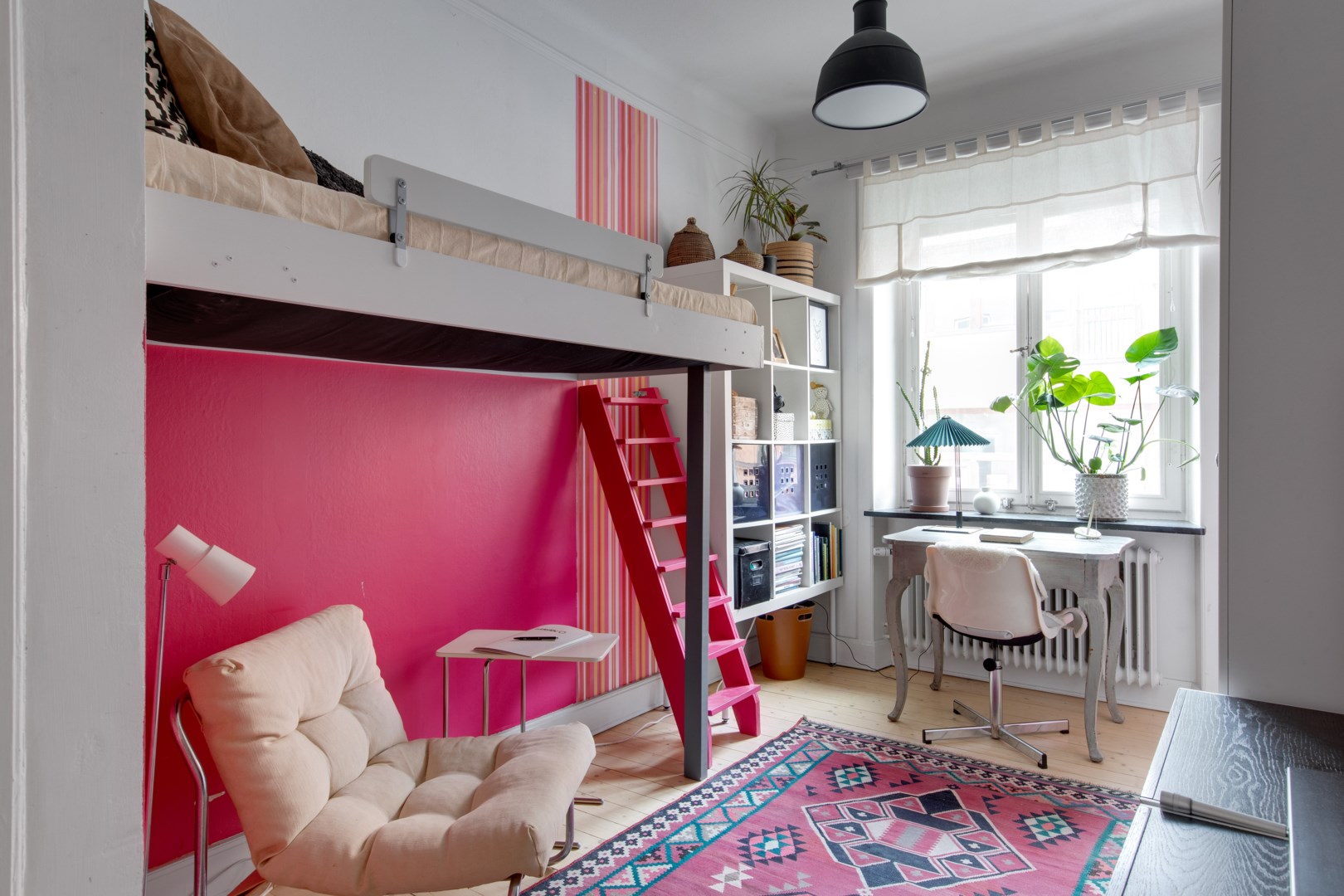 Bostadsbild från Övre Slottsgatan 8 A, Såld i Öfre Slotts, Uppsala