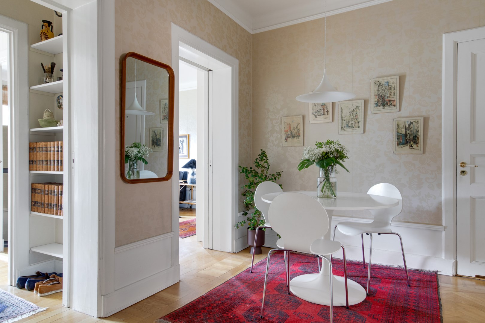 Bostadsbild från Övre Slottsgatan 8 A, Såld i Öfre Slotts, Uppsala