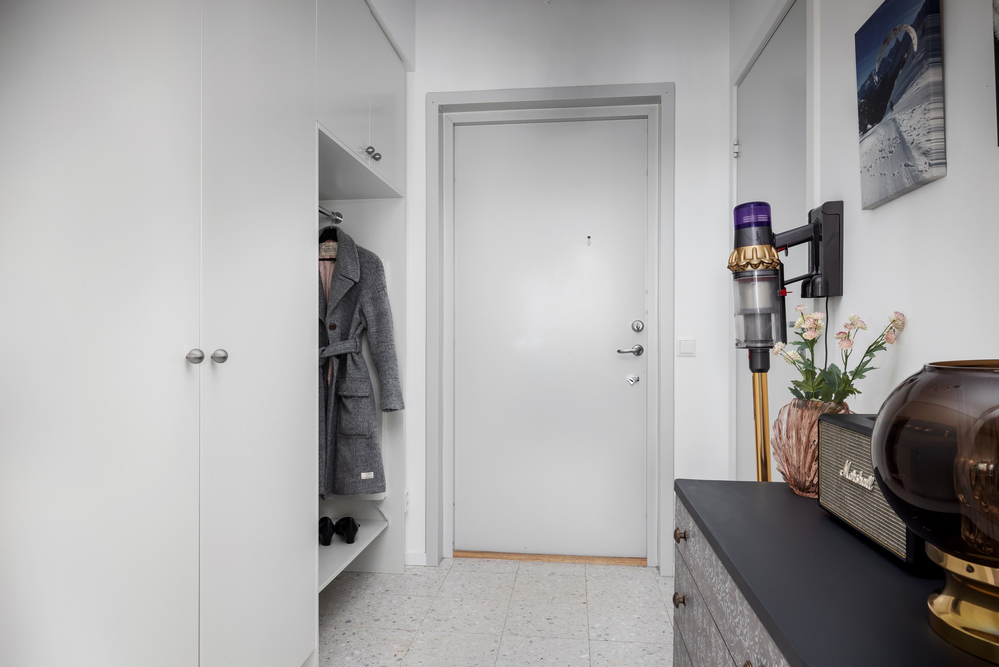 Bostadsbild från Tollareslingan 3, vån 6/6, Såld i Tollare, Nacka