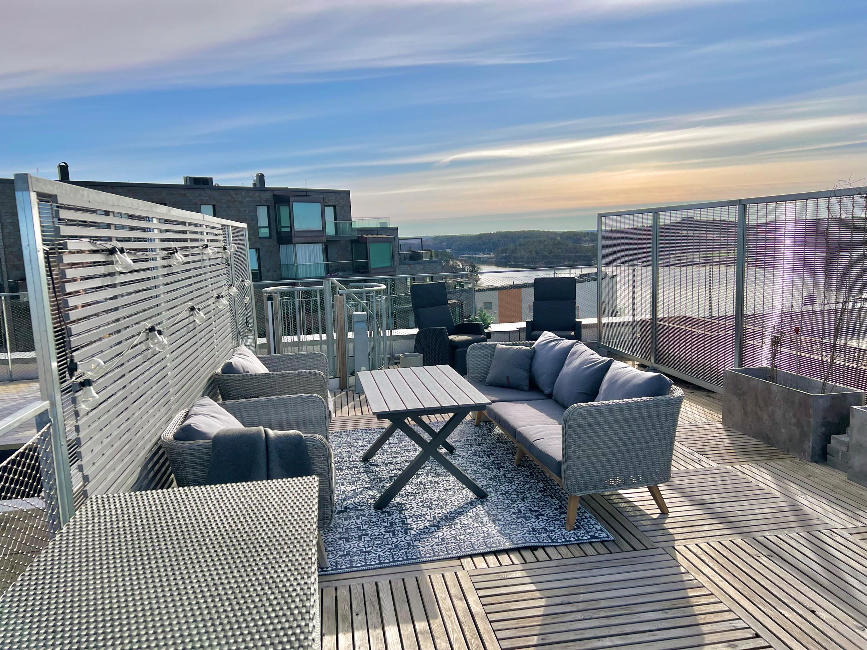 Bostadsbild från Tollareslingan 3, vån 6/6, Såld i Tollare, Nacka