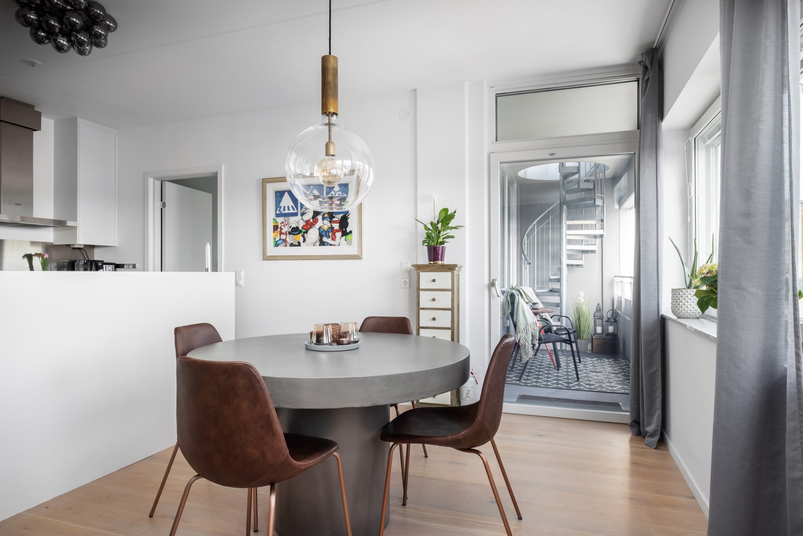 Bostadsbild från Tollareslingan 3, vån 6/6, Såld i Tollare, Nacka