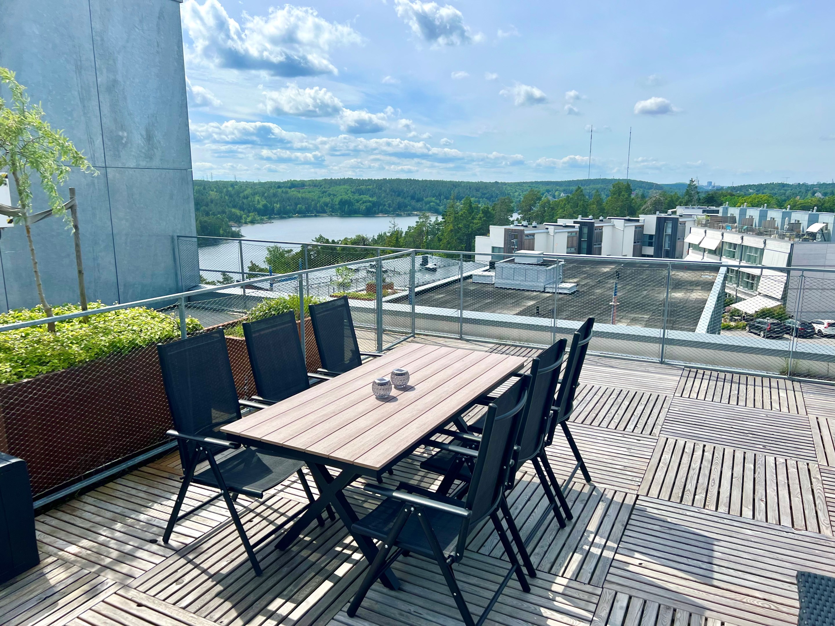 Bostadsbild från Tollareslingan 3, vån 6/6, Såld i Tollare, Nacka