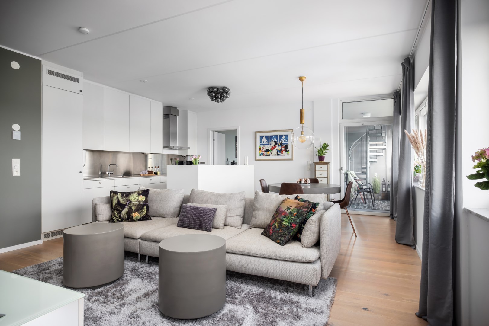 Bostadsbild från Tollareslingan 3, vån 6/6, Såld i Tollare, Nacka