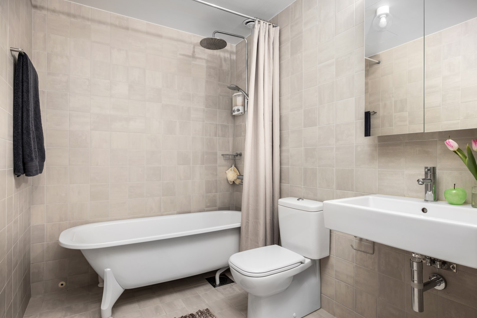 Bostadsbild från Tollareslingan 3, vån 6/6, Såld i Tollare, Nacka