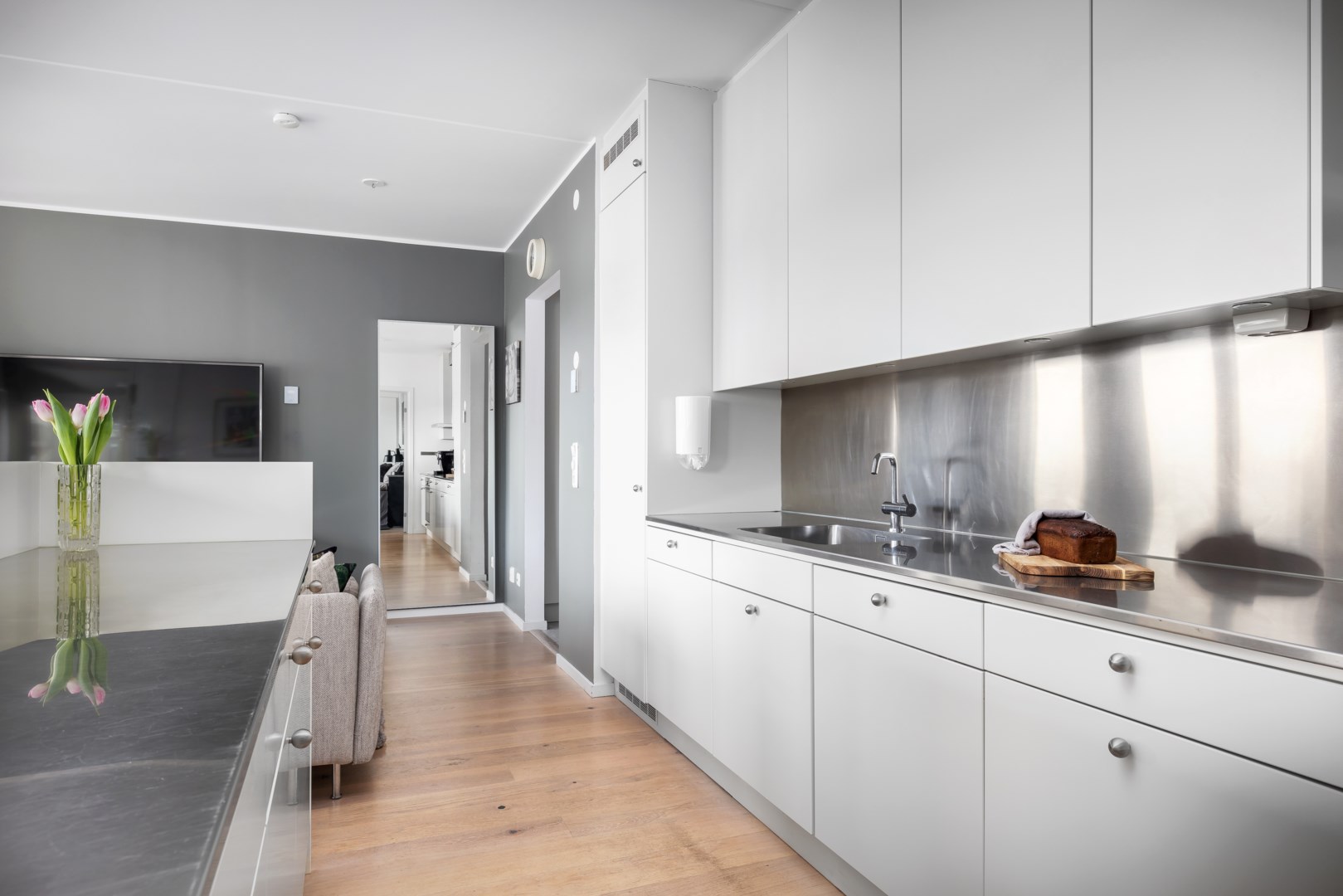 Bostadsbild från Tollareslingan 3, vån 6/6, Såld i Tollare, Nacka