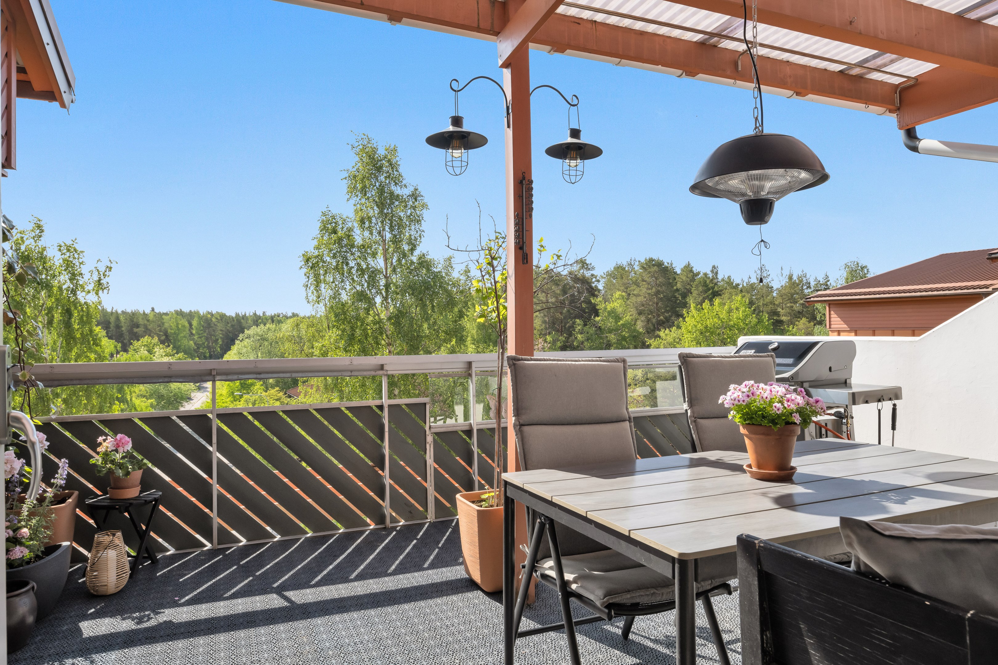 Bostadsbild från Kontrabasvägen 3, Såld i Gottsunda, Uppsala