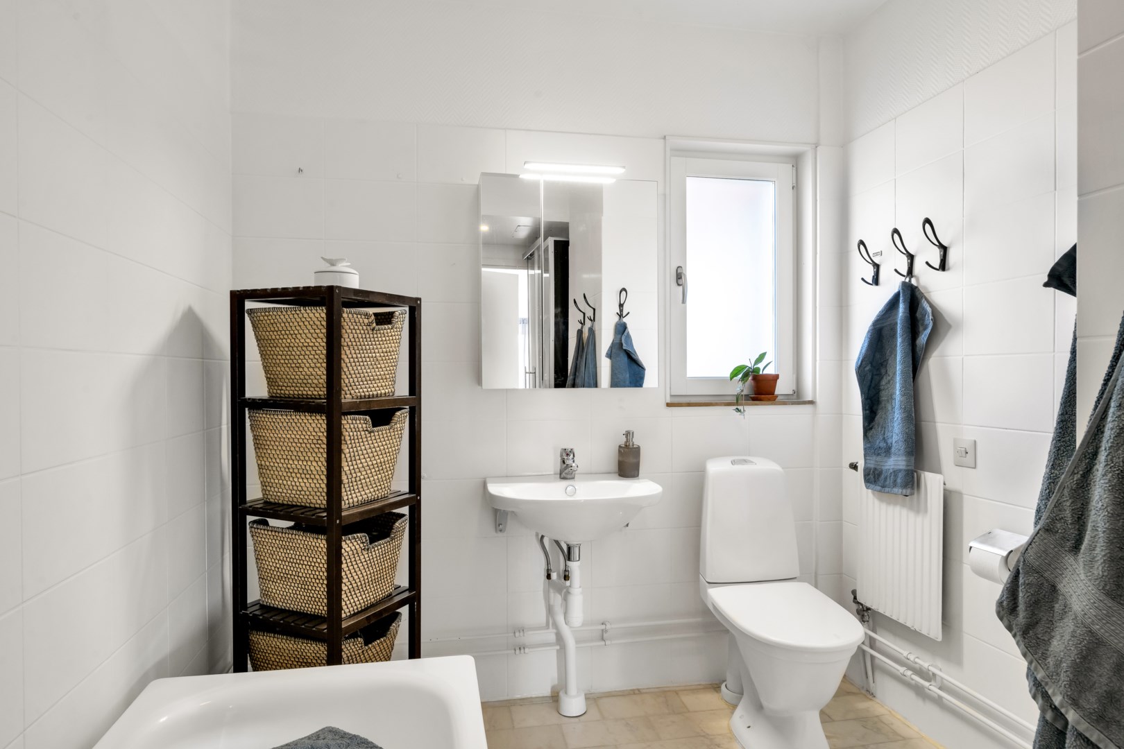 Bostadsbild från Kontrabasvägen 3, Såld i Gottsunda, Uppsala