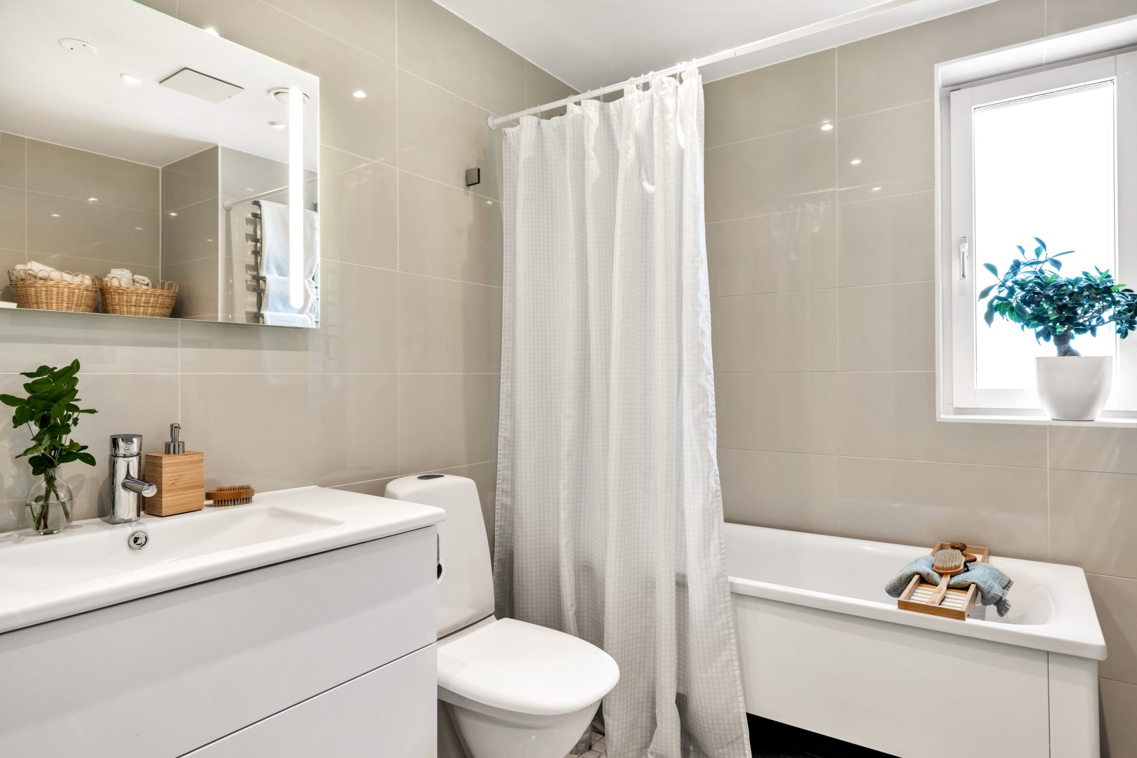 Bostadsbild från Torgny Segerstedts Allé 36, Snart till salu i Rosendal, Uppsala