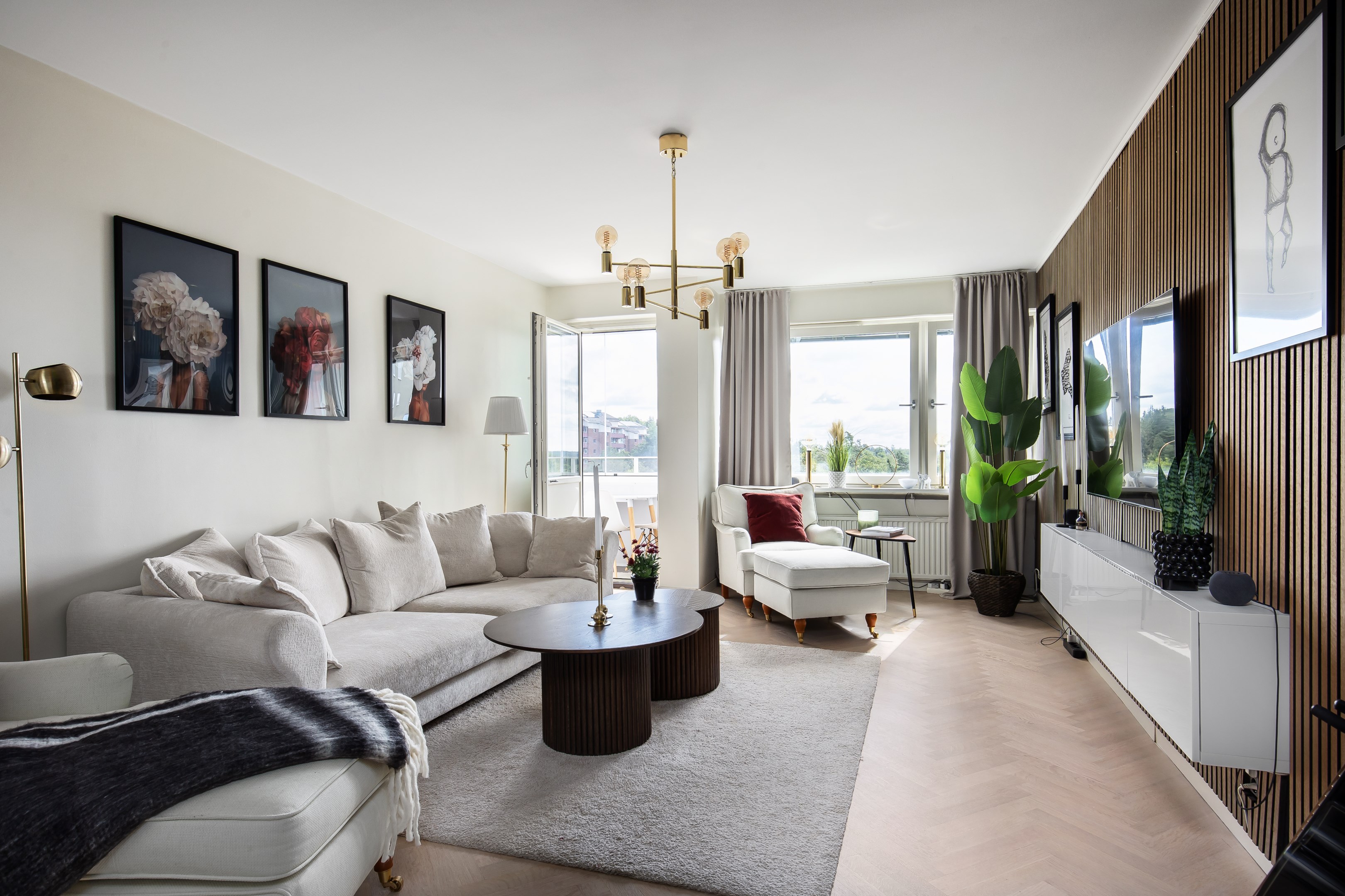 Bostadsbild från Per Hallströms Väg 12, Till salu i Nacka Forum, Nacka