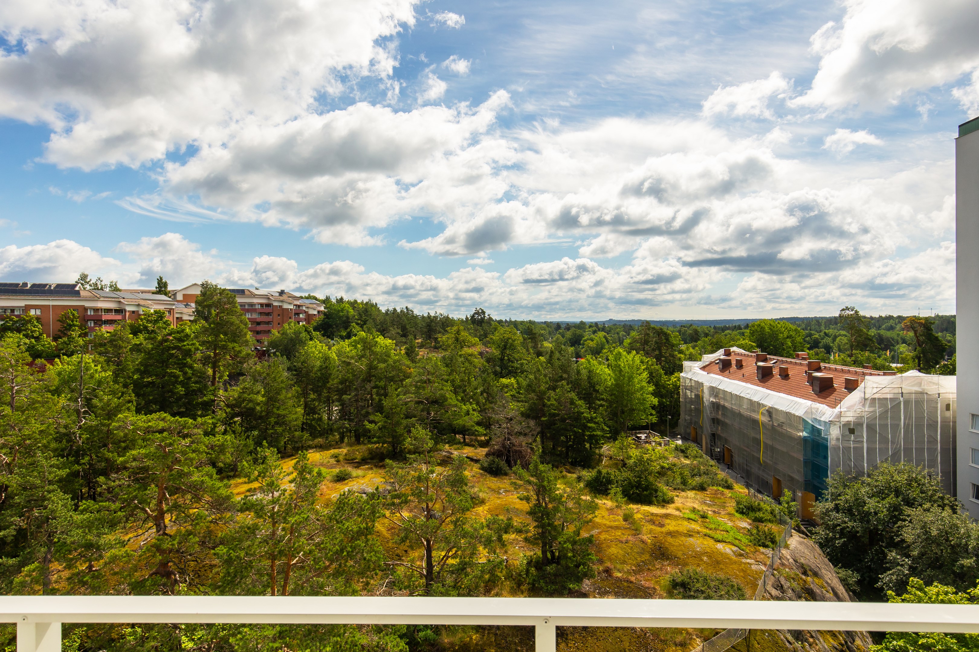 Bostadsbild från Per Hallströms Väg 12, Till salu i Nacka Forum, Nacka