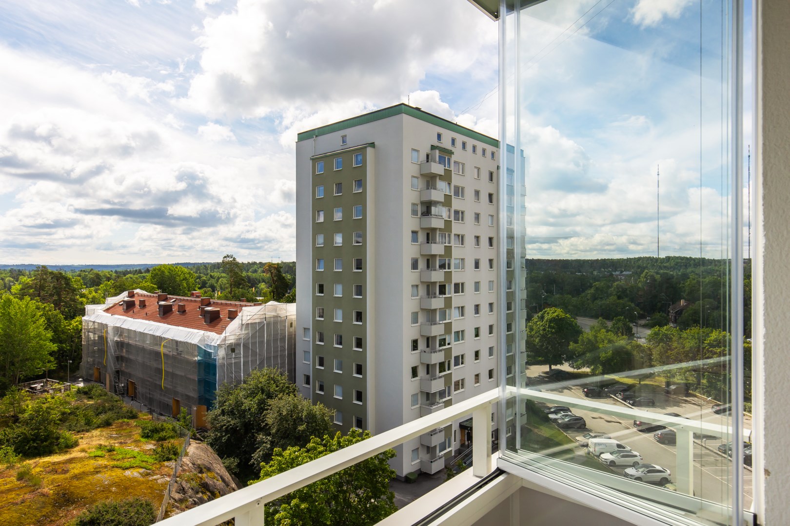 Bostadsbild från Per Hallströms Väg 12, Till salu i Nacka Forum, Nacka