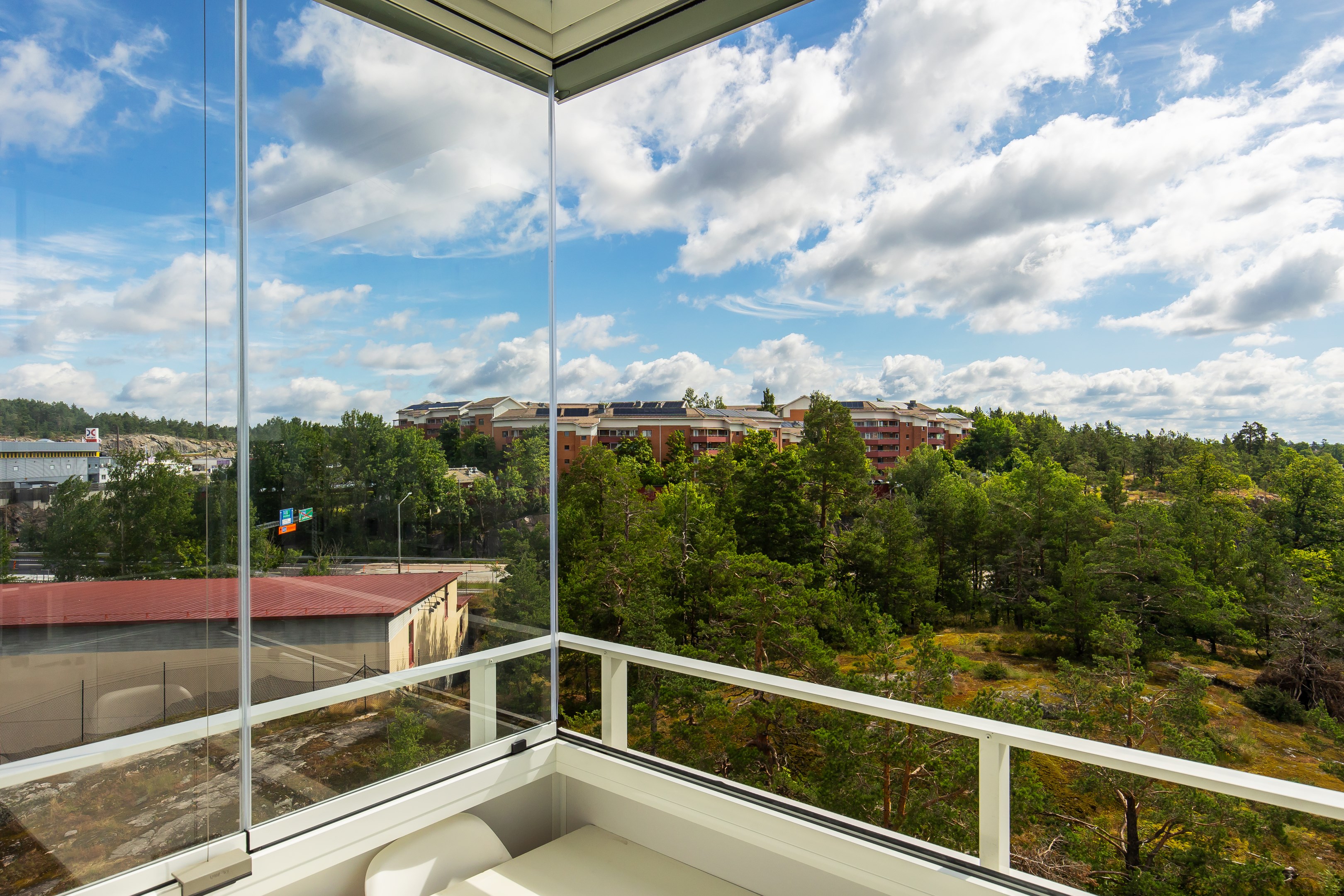 Bostadsbild från Per Hallströms Väg 12, Till salu i Nacka Forum, Nacka