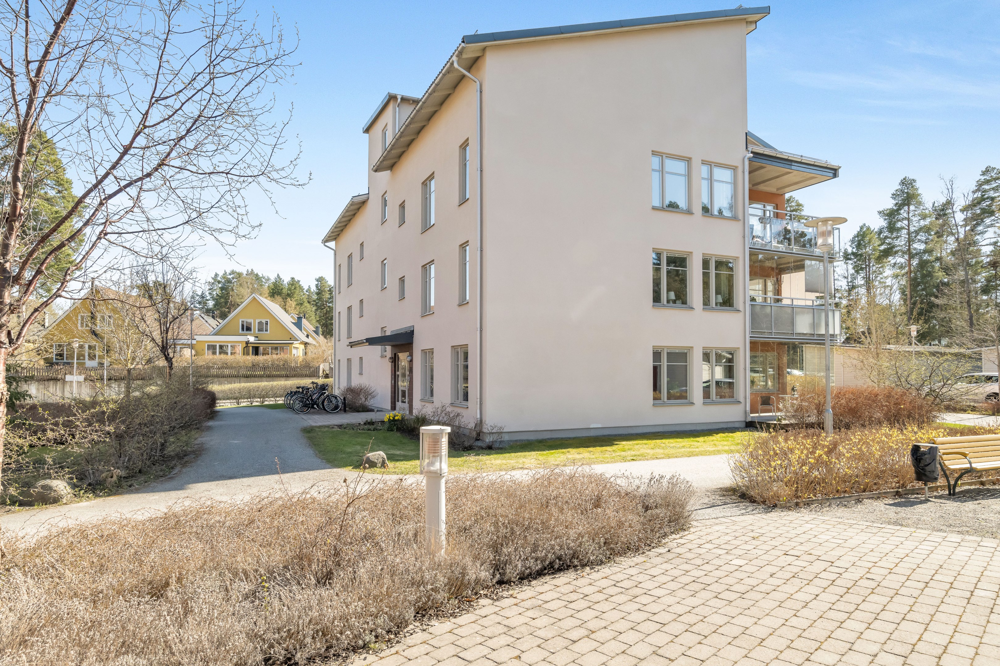 Bostadsbild från Morkullevägen 74, Såld i Sunnersta, Uppsala