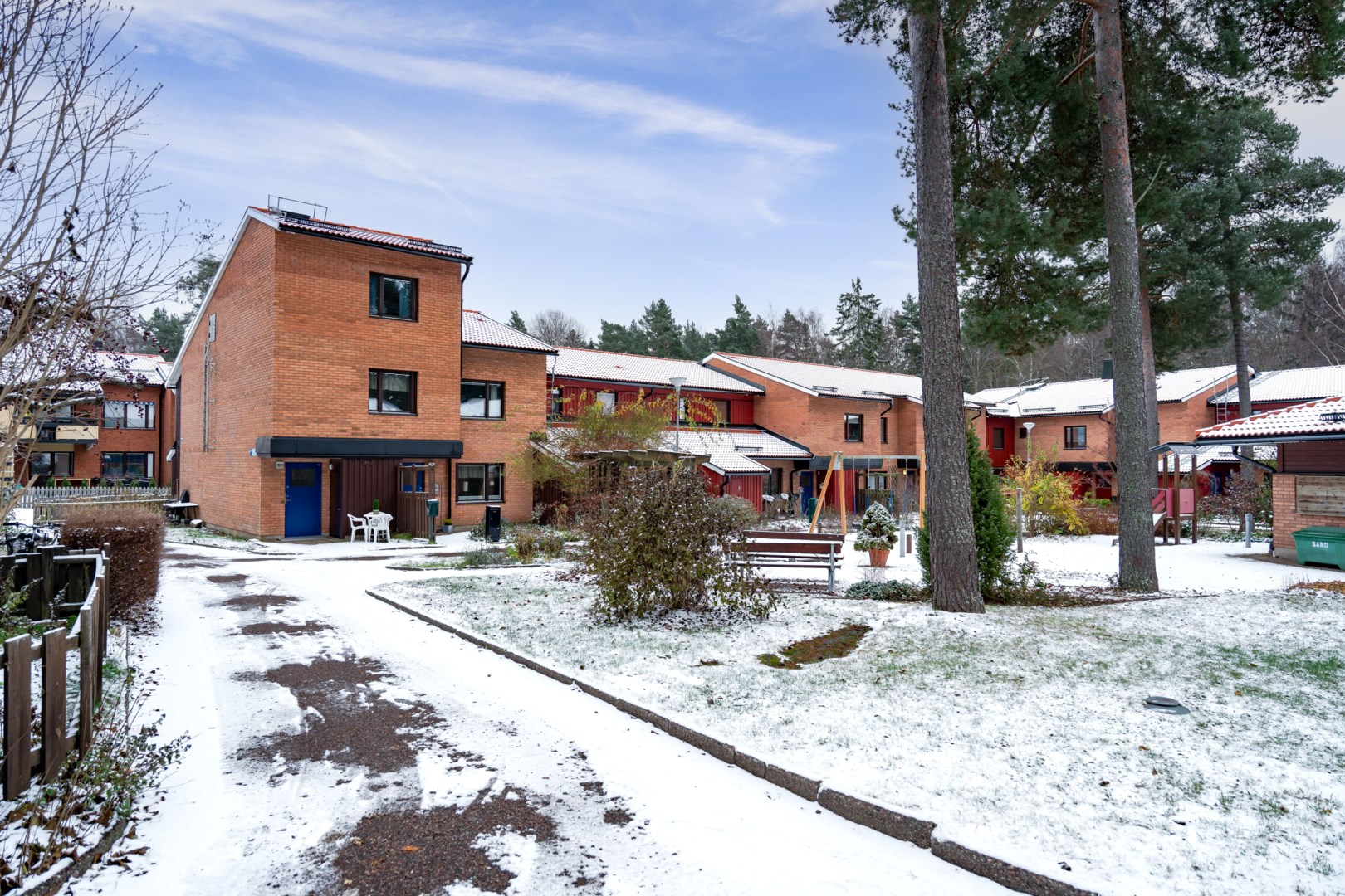 Bostadsbild från Dirigentvägen 151, Såld i Gottsunda, Uppsala