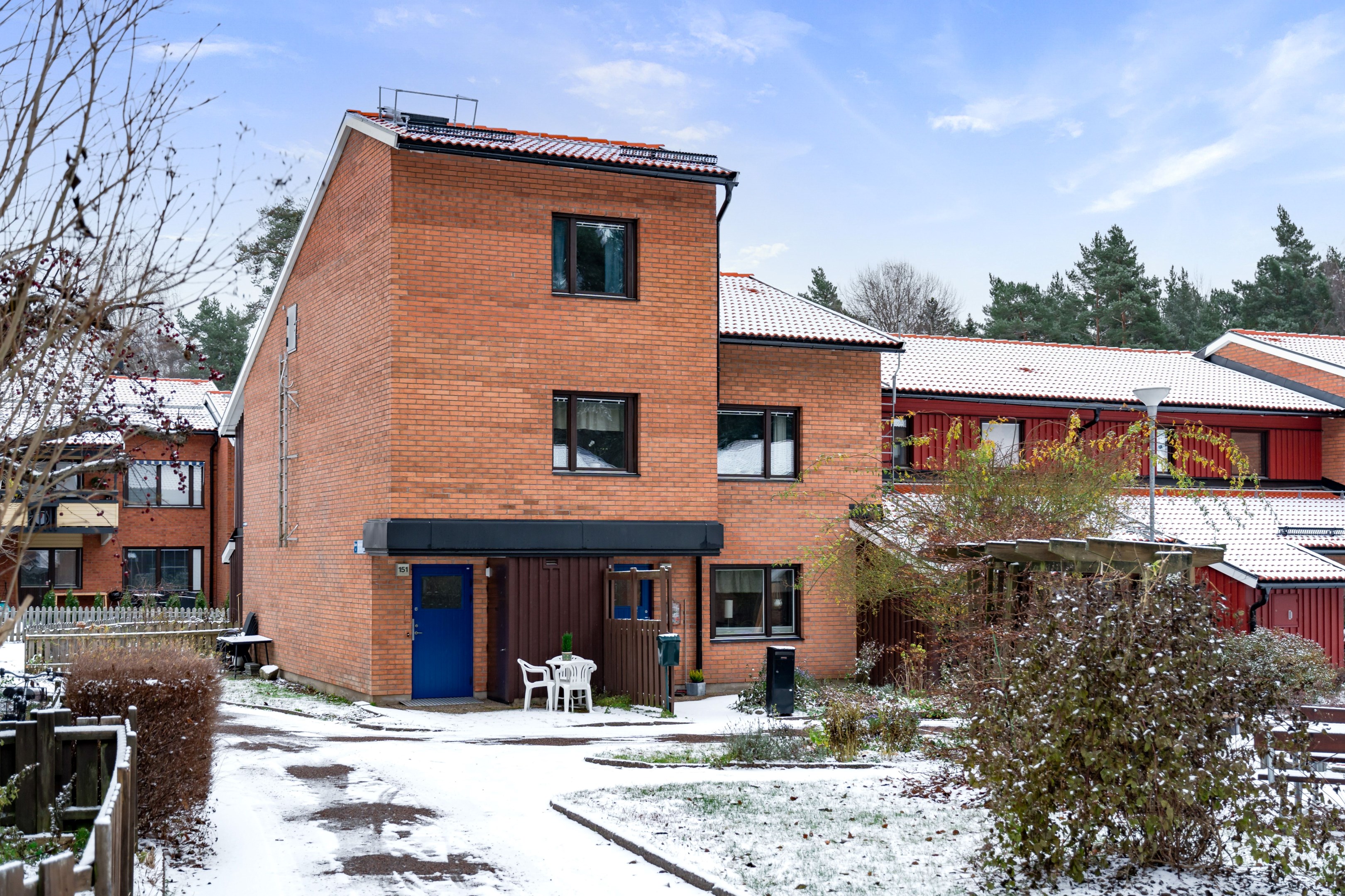 Bostadsbild från Dirigentvägen 151, Såld i Gottsunda, Uppsala