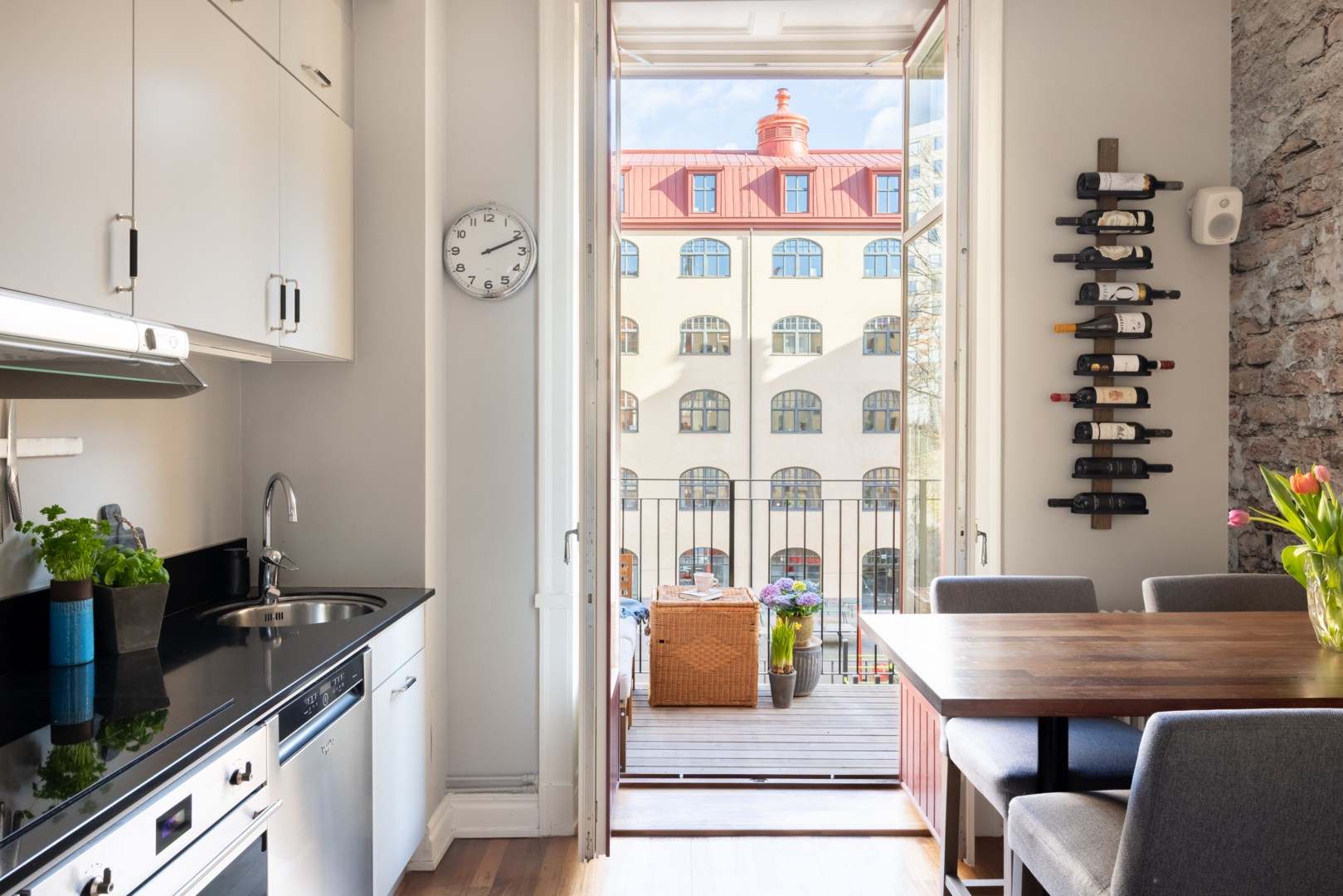 Bostadsbild från Torsgränd 4, Såld i Vasastan, Stockholm