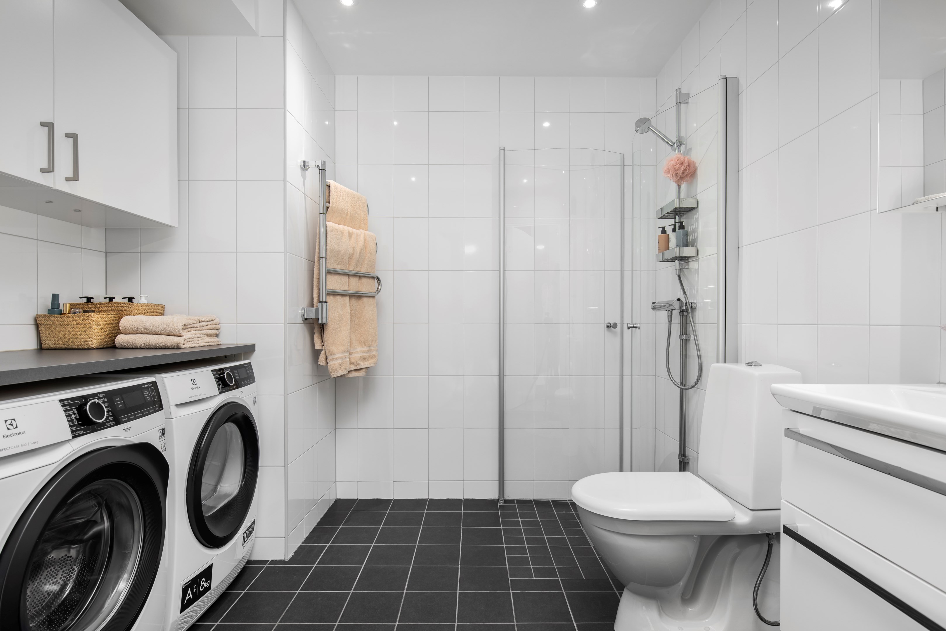 Bostadsbild från Tollareslingan 12, 9tr, Såld i Tollare, Nacka