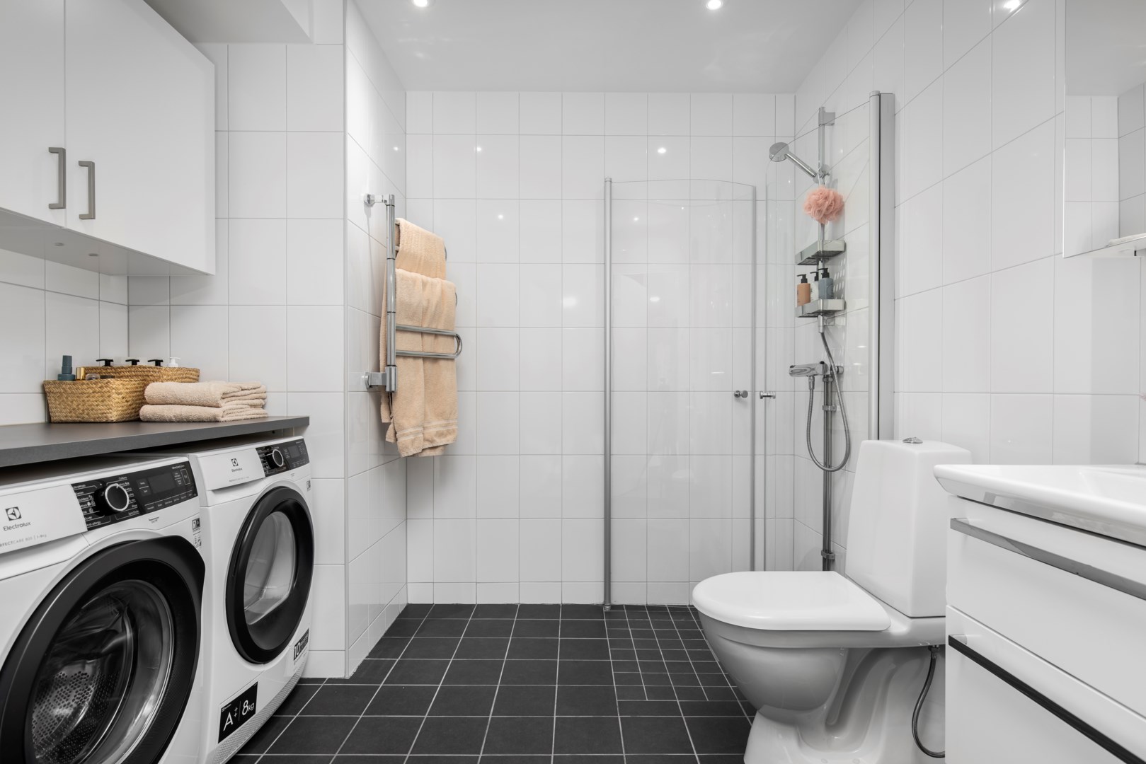 Bostadsbild från Tollareslingan 12, 9tr, Såld i Tollare, Nacka