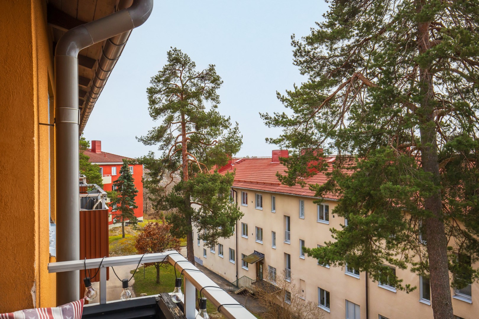 Bostadsbild från Ugglevägen 23B, 3/3 tr, Såld i Saltängen, Nacka