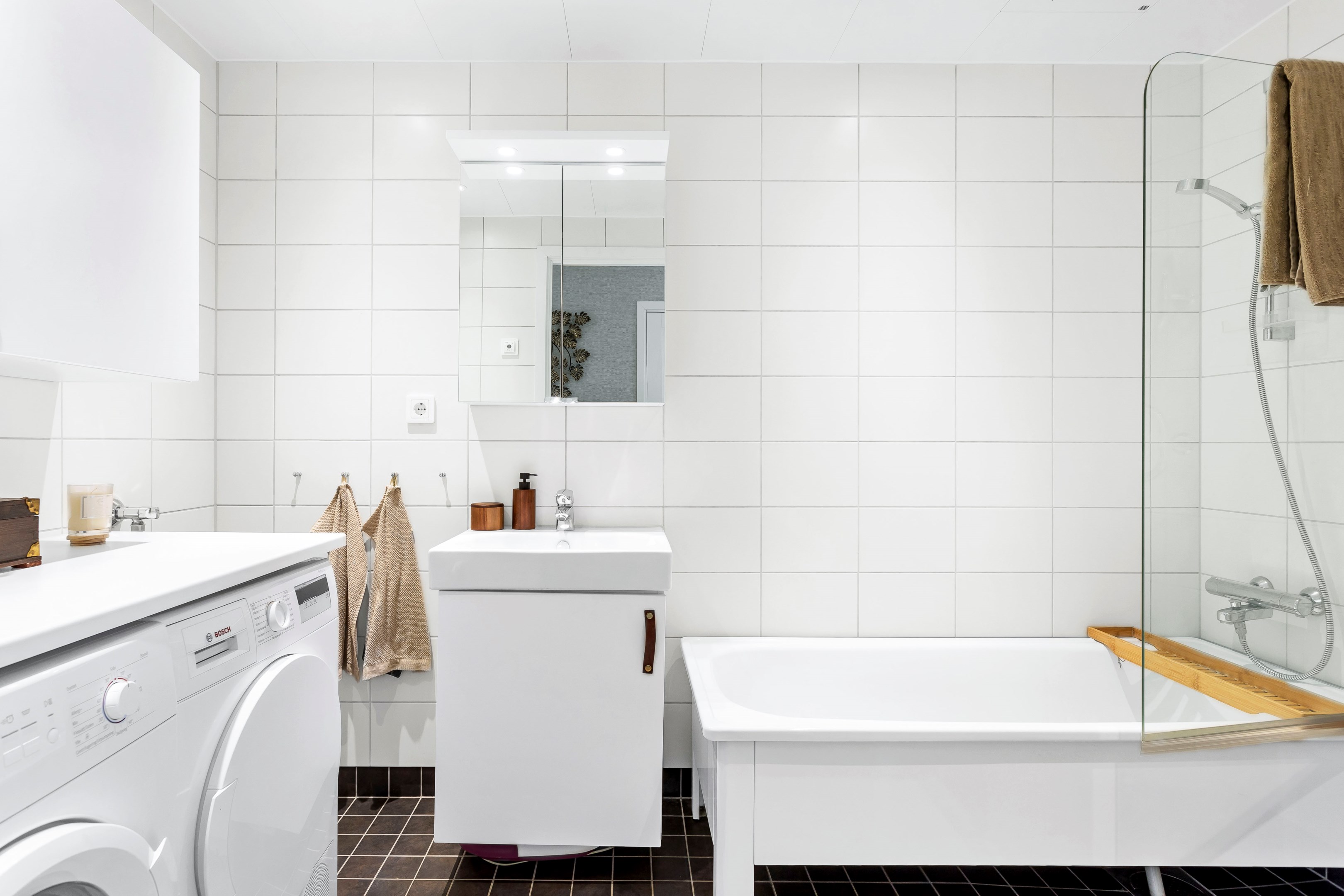 Bostadsbild från Meteorvägen 32, Såld i Fullerö, Uppsala