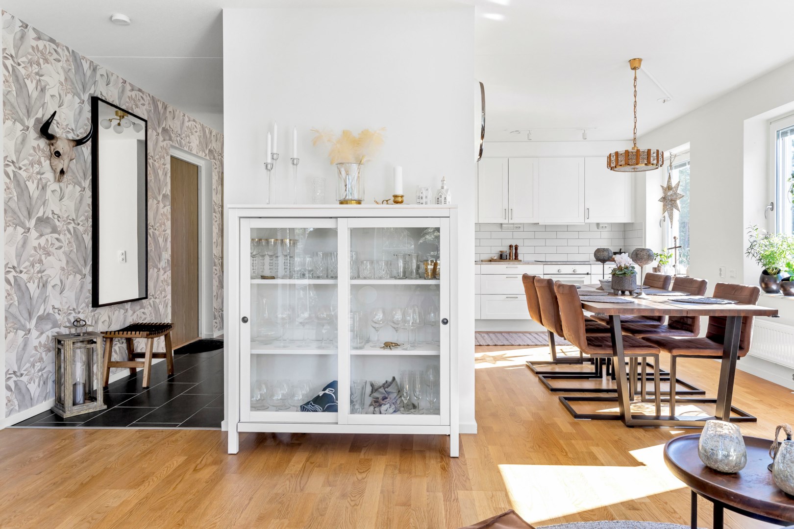 Bostadsbild från Meteorvägen 32, Såld i Fullerö, Uppsala