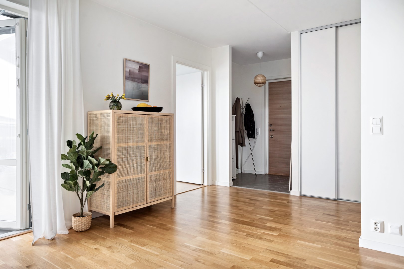 Bostadsbild från Skyttelgatan 11, Såld i Kungsängen, Uppsala