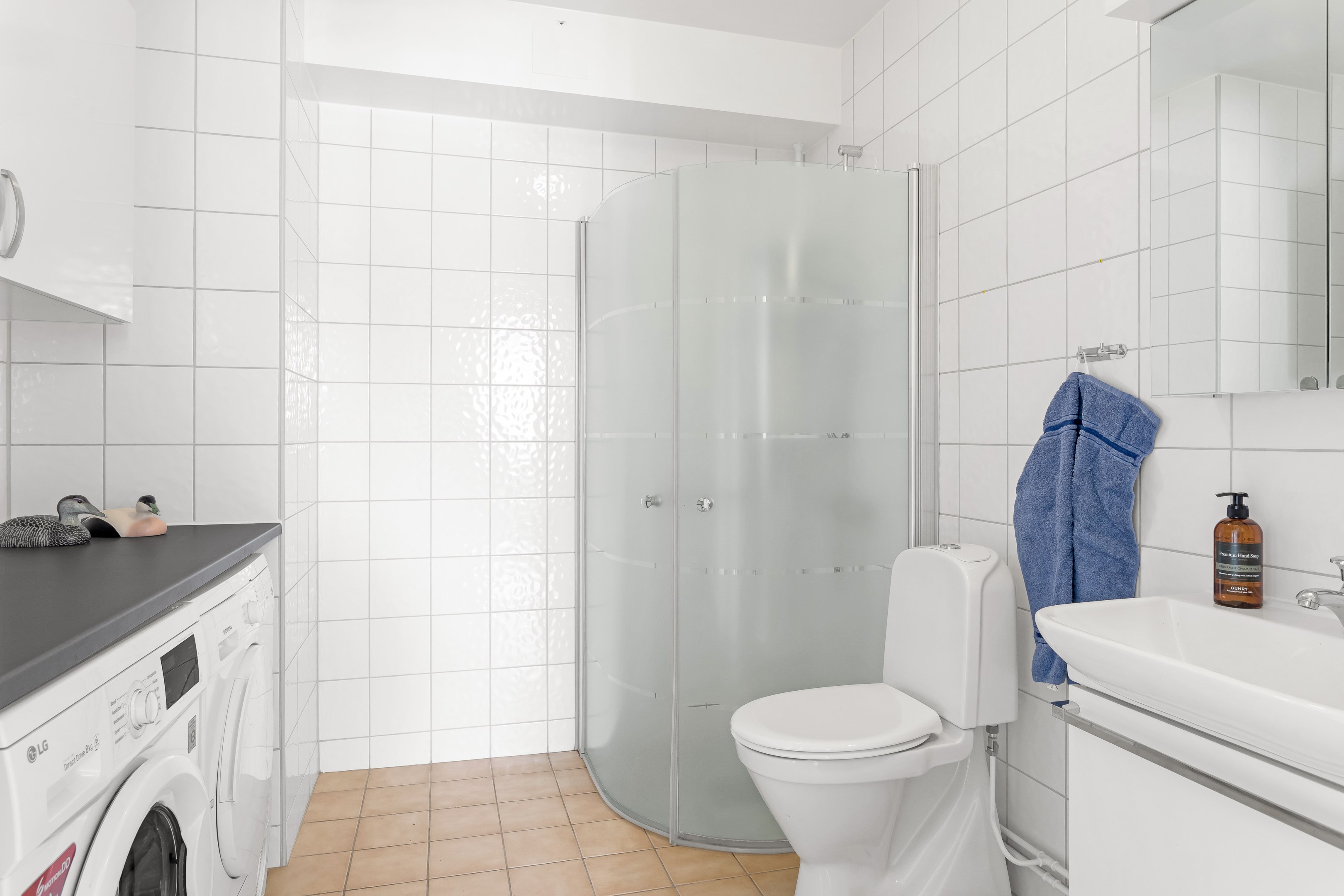 Bostadsbild från Källparksgatan 19, Såld i Salabacke, Uppsala