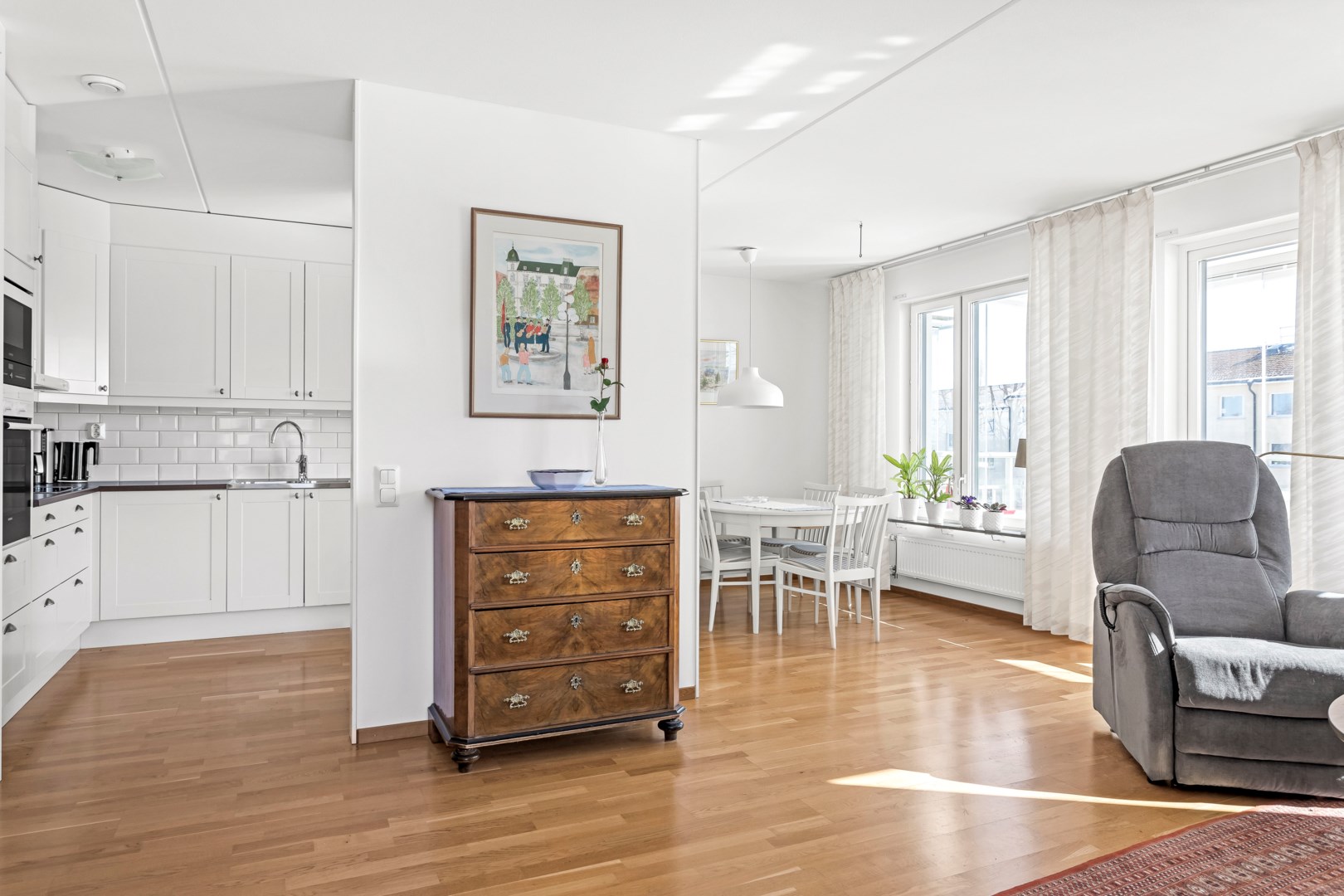 Bostadsbild från Källparksgatan 19, Såld i Salabacke, Uppsala