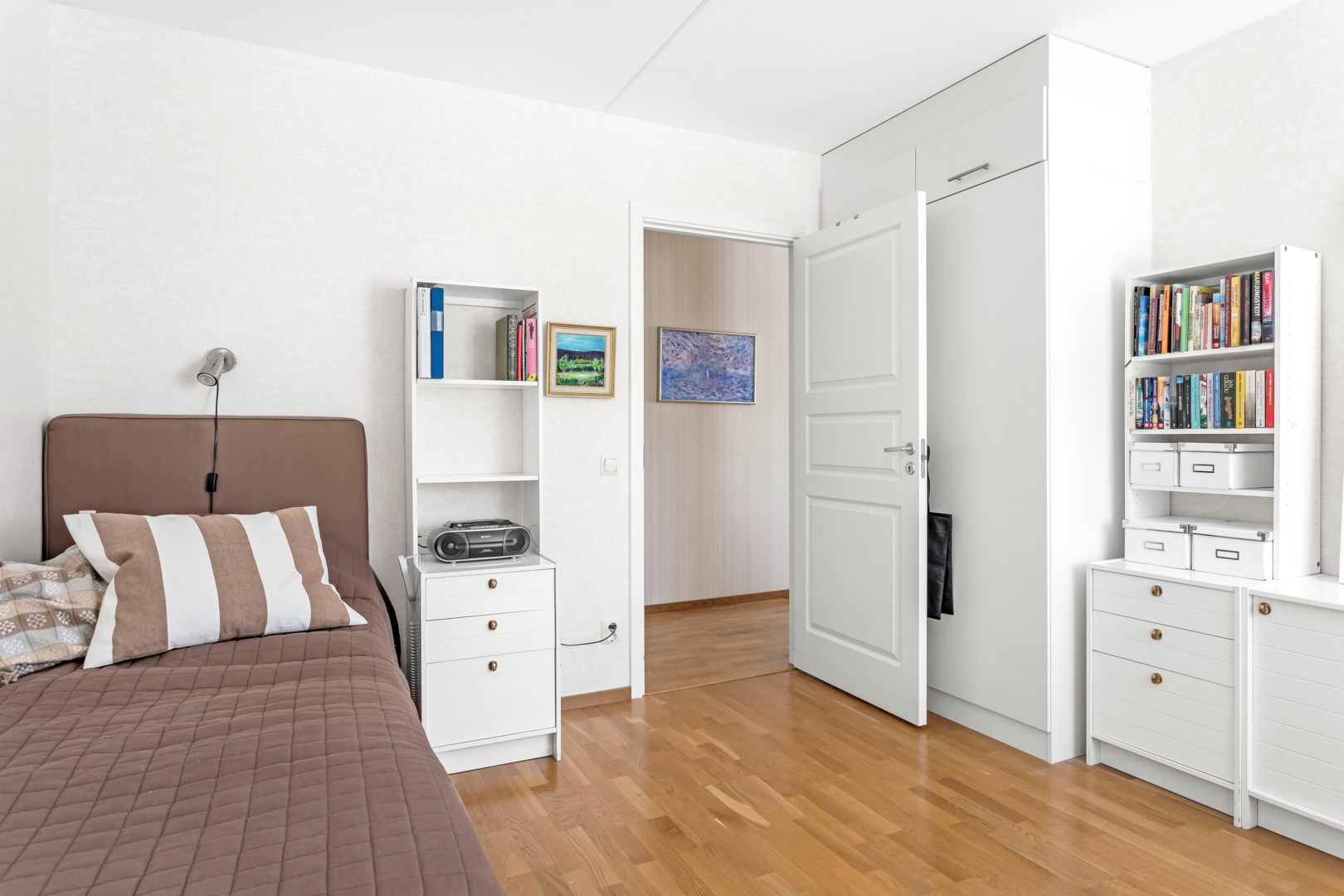 Bostadsbild från Källparksgatan 19, Såld i Salabacke, Uppsala