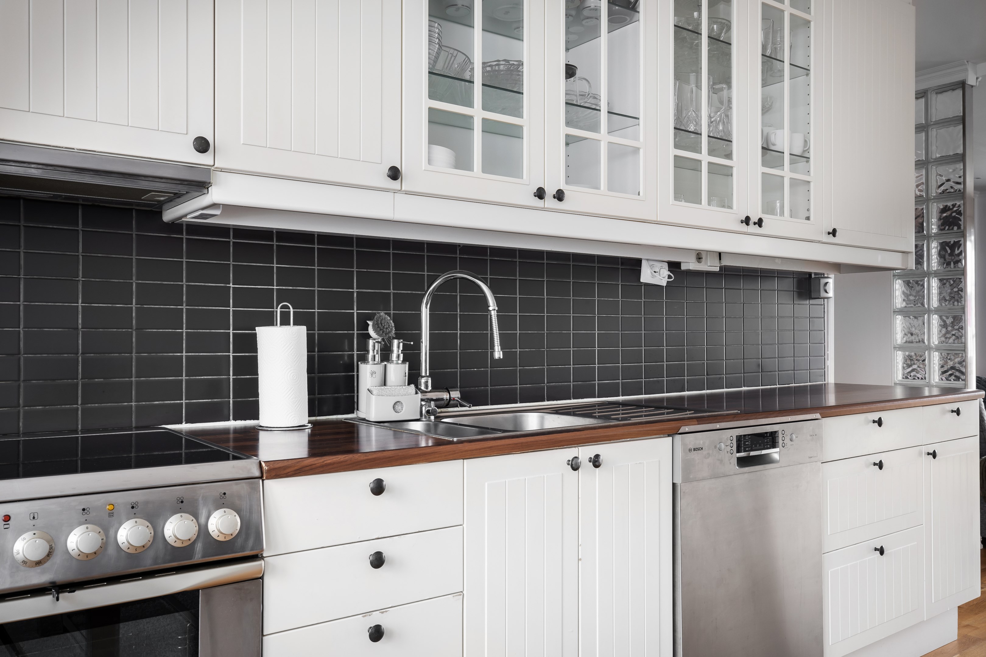 Bostadsbild från Ljuskärrsvägen 78, Såld i Saltsjöbaden, Nacka