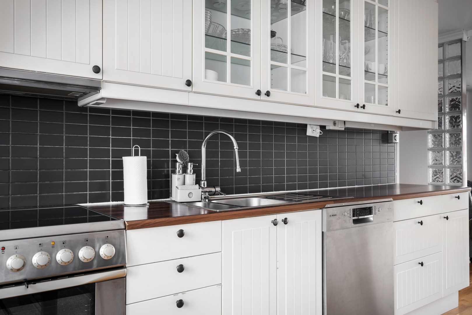 Bostadsbild från Ljuskärrsvägen 78, Såld i Saltsjöbaden, Nacka