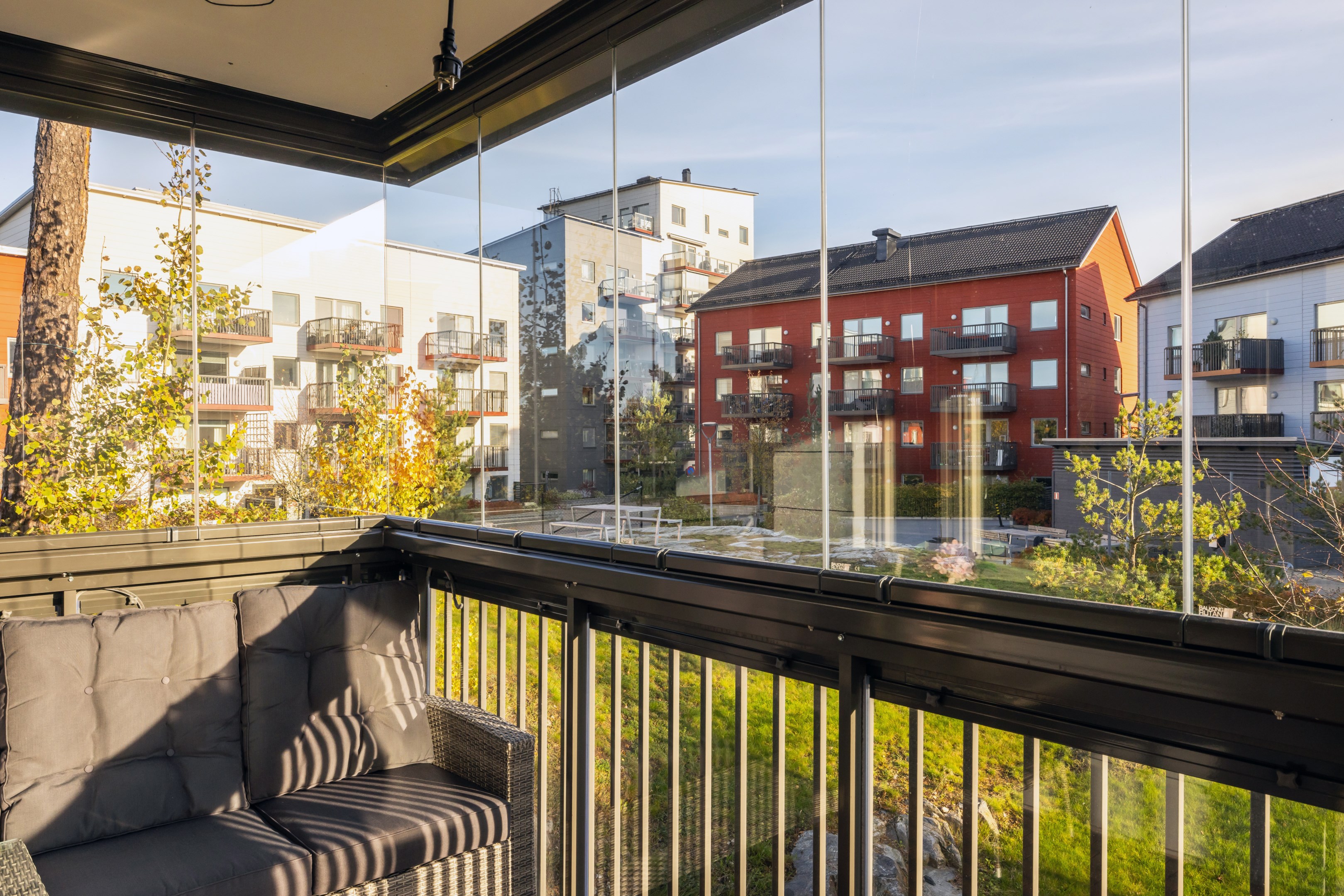 Bostadsbild från Tollarevägen 24, Såld i Tollare, Nacka