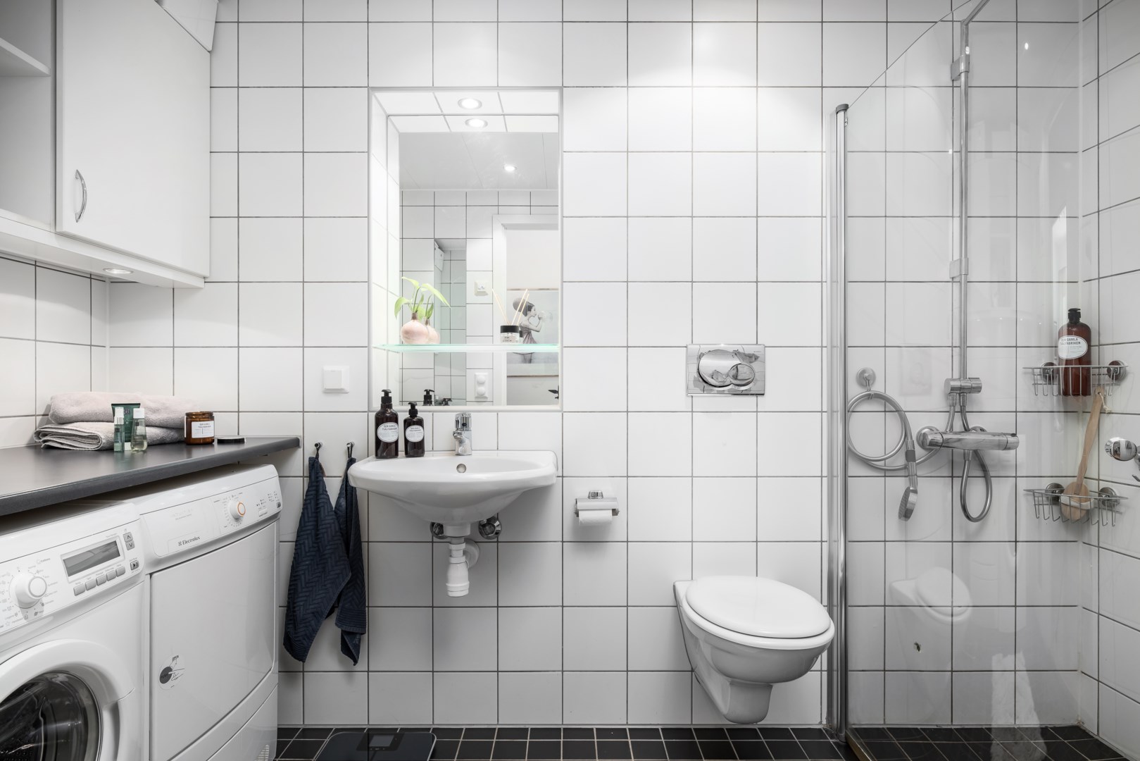 Bostadsbild från Sjökvarnsbacken 6, Såld i Saltsjöqvarn, Nacka