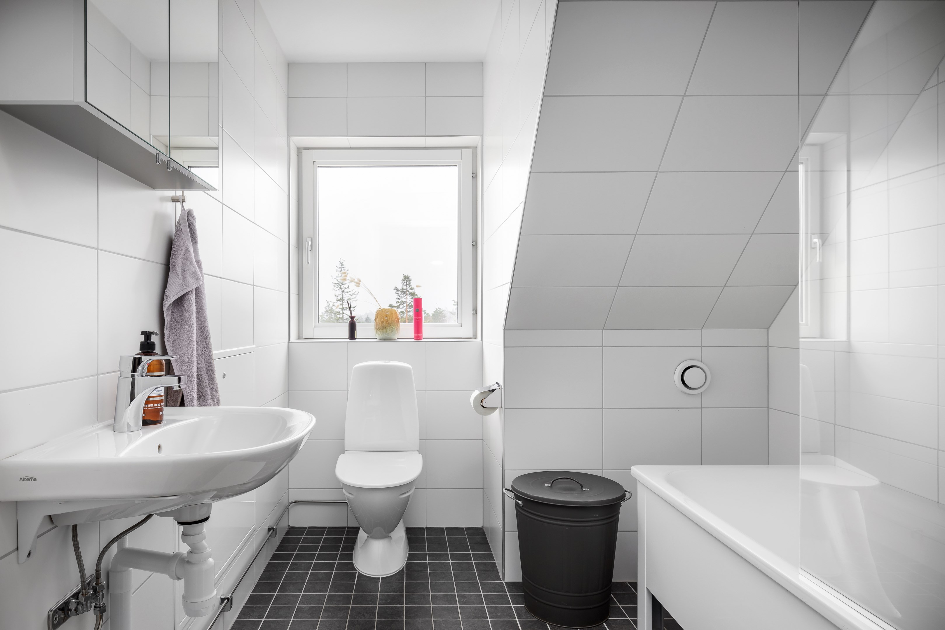 Bostadsbild från Landbacken 3B, Kommande i Kummelnäs, Nacka