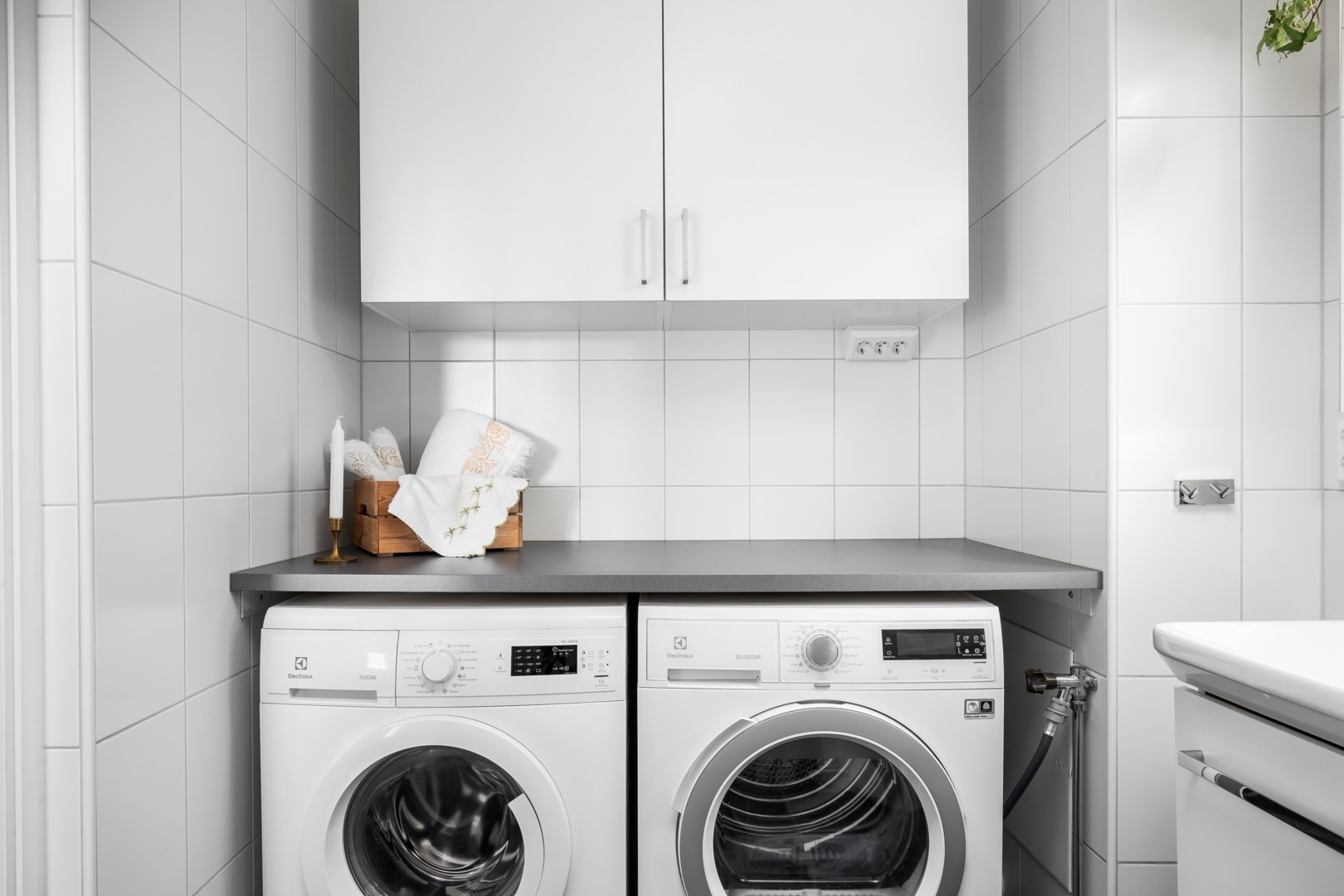 Bostadsbild från Hedenströms väg 15, 4/4 tr, Såld i Tollare, Nacka