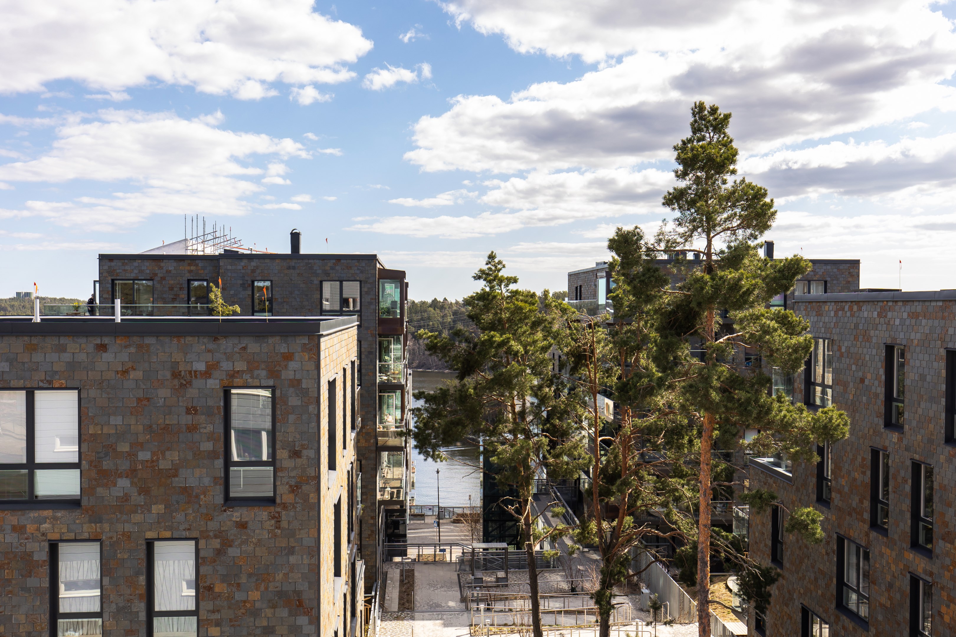 Bostadsbild från Hedenströms väg 15, 4/4 tr, Såld i Tollare, Nacka