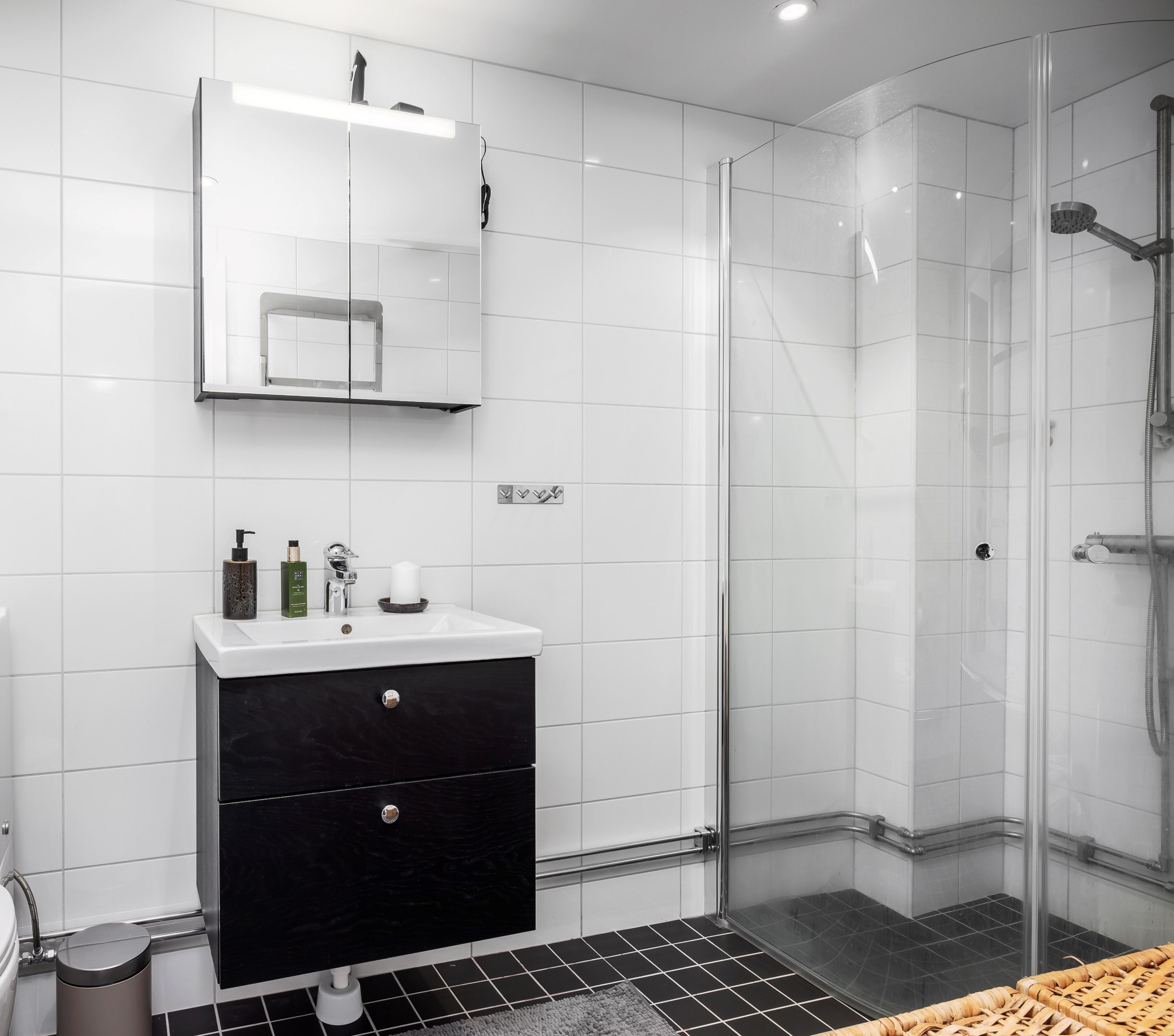 Bostadsbild från Edinsvägen 12, Såld i Ektorp, Nacka