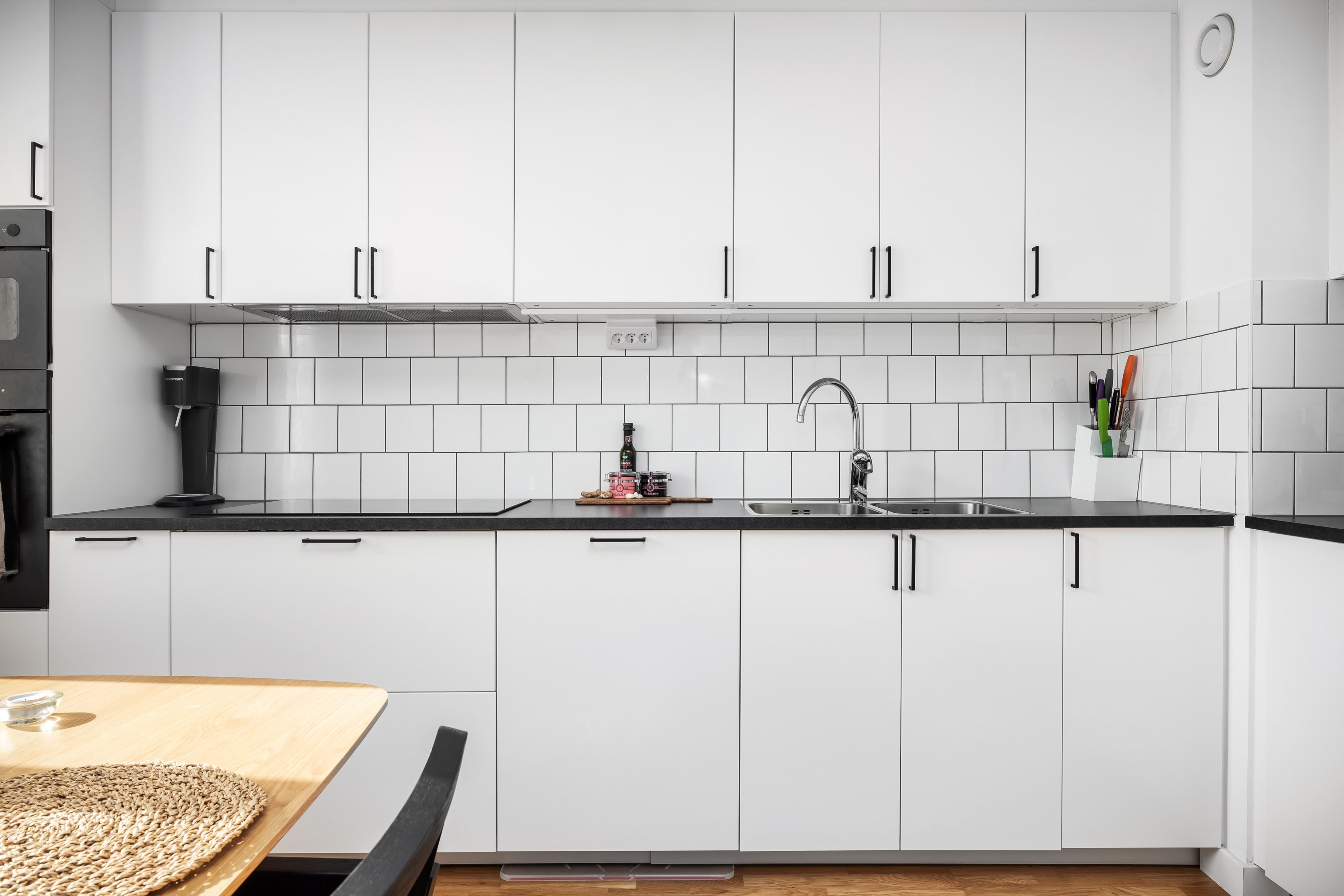 Bostadsbild från Edinsvägen 12, Såld i Ektorp, Nacka