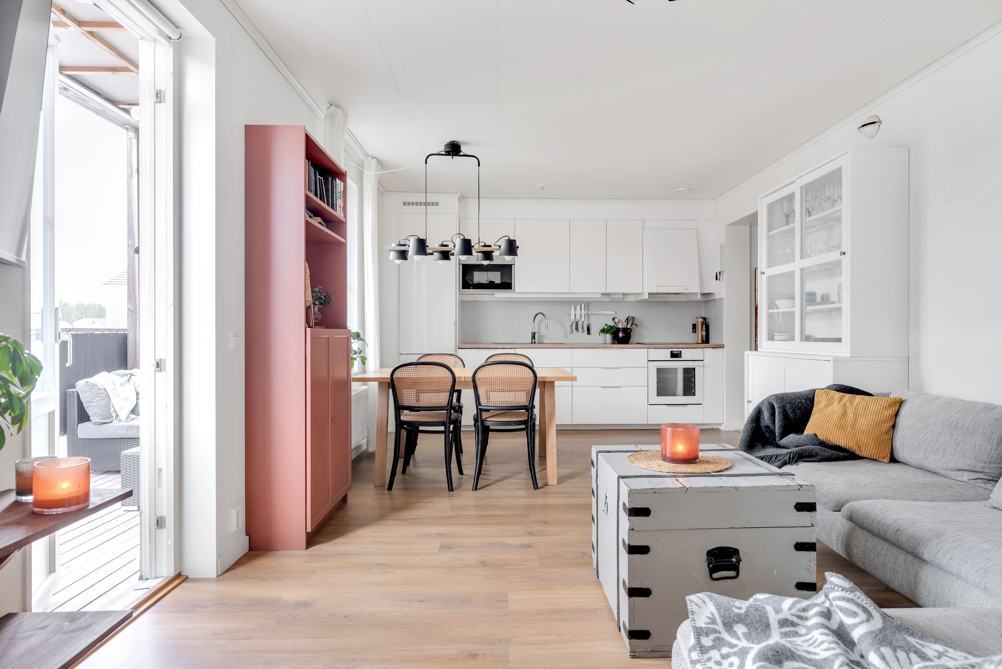 Bostadsbild från Stackmolnsvägen 85A, Till salu i Fullerö, Uppsala