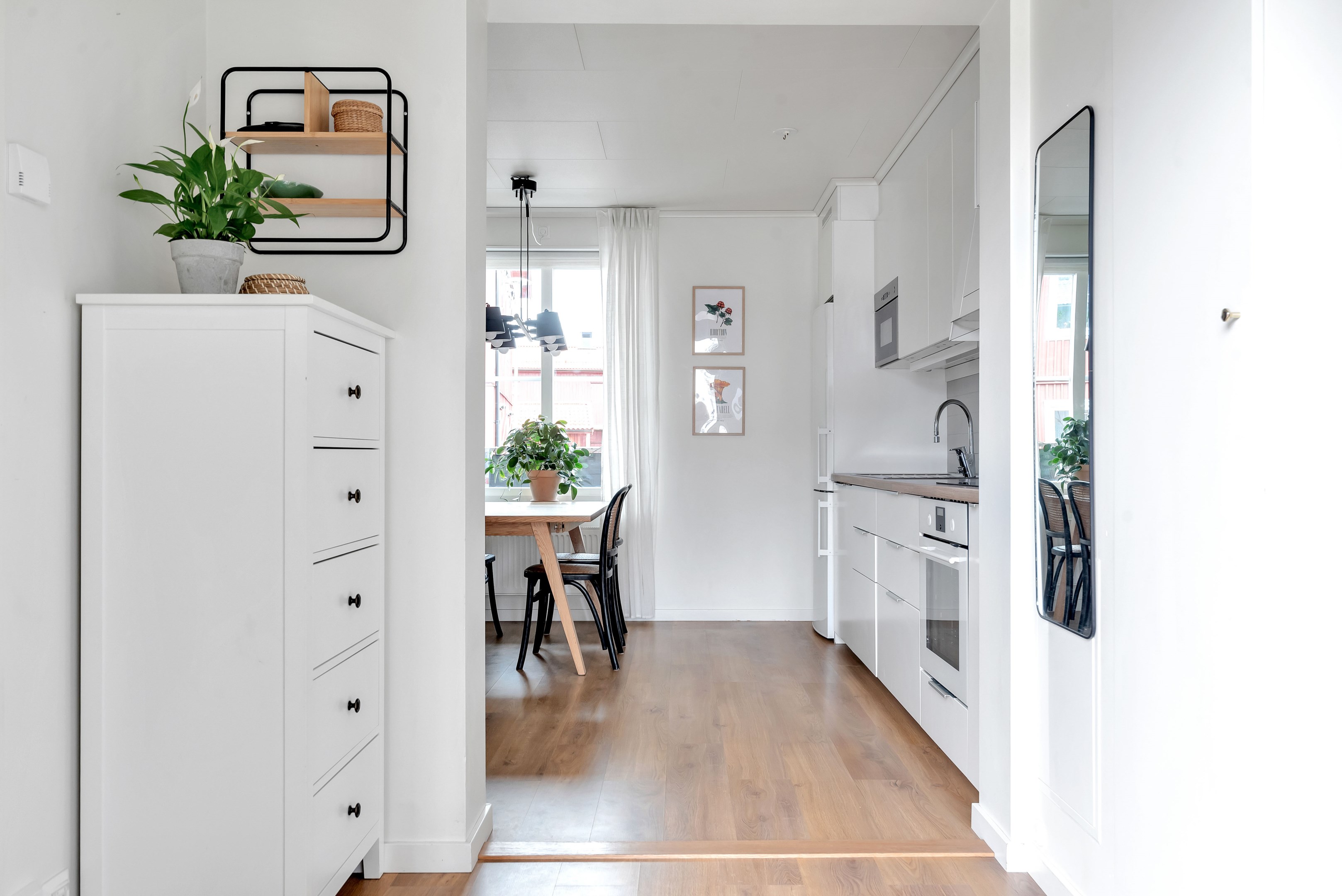 Bostadsbild från Stackmolnsvägen 85A, Till salu i Fullerö, Uppsala