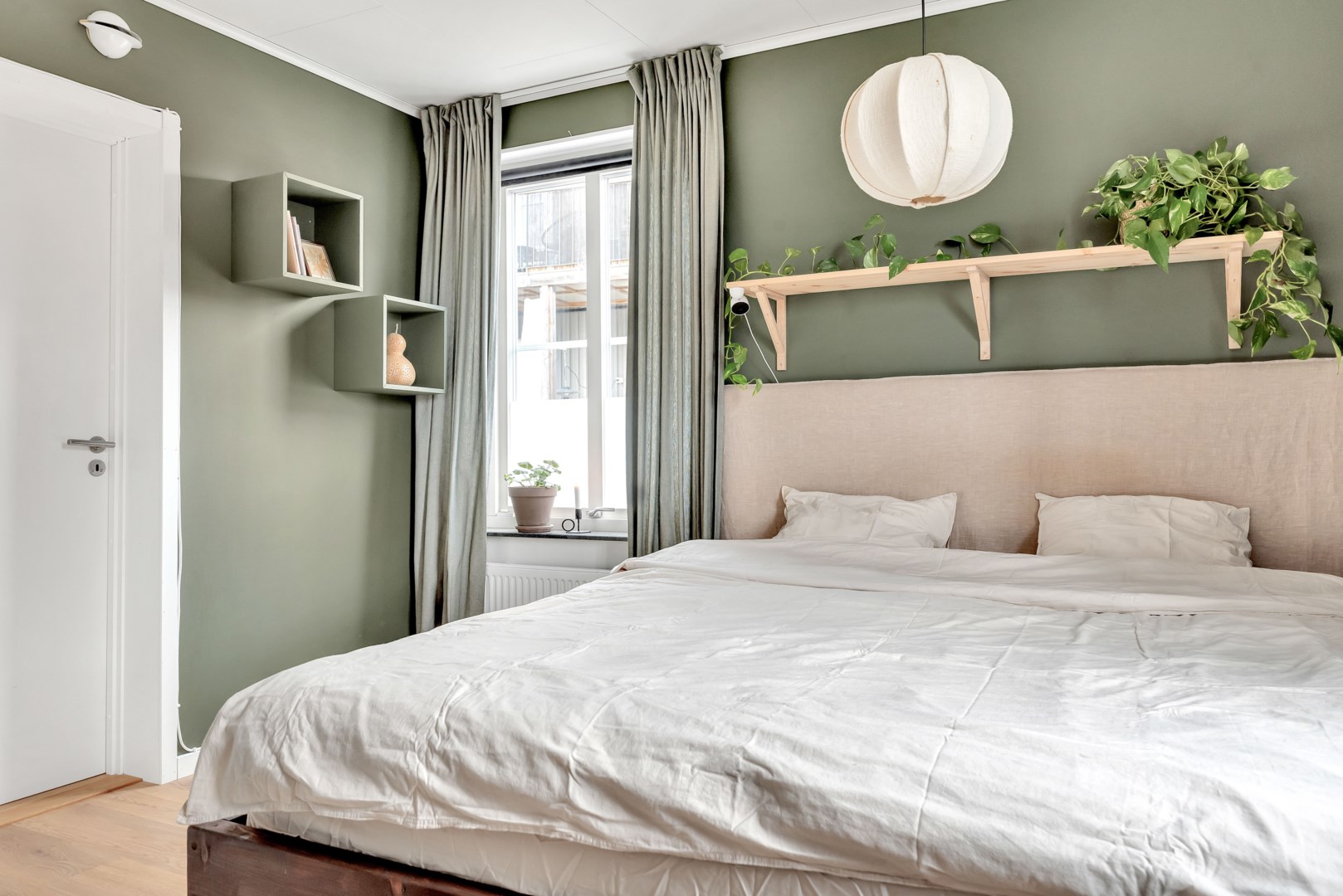 Bostadsbild från Stackmolnsvägen 85A, Till salu i Fullerö, Uppsala