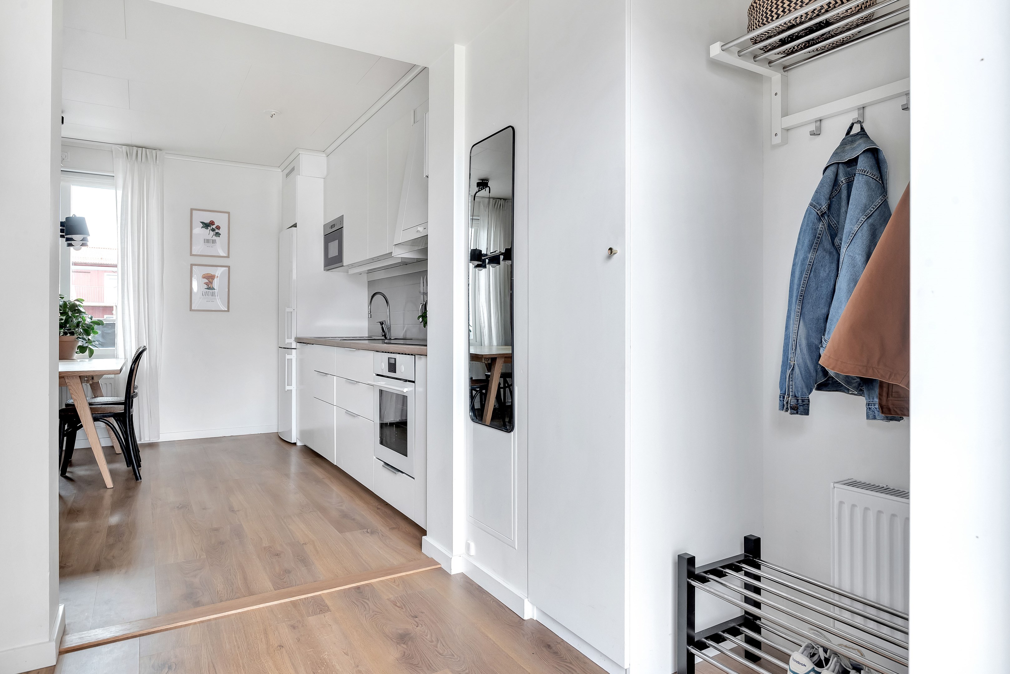 Bostadsbild från Stackmolnsvägen 85A, Till salu i Fullerö, Uppsala